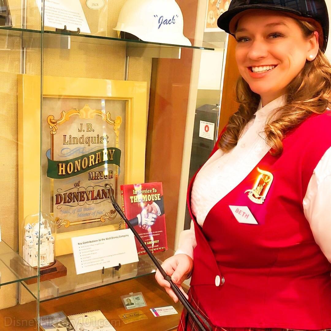 Jack Lindquist Trophy window, "Lindquist Collection", Leatherby Libraries