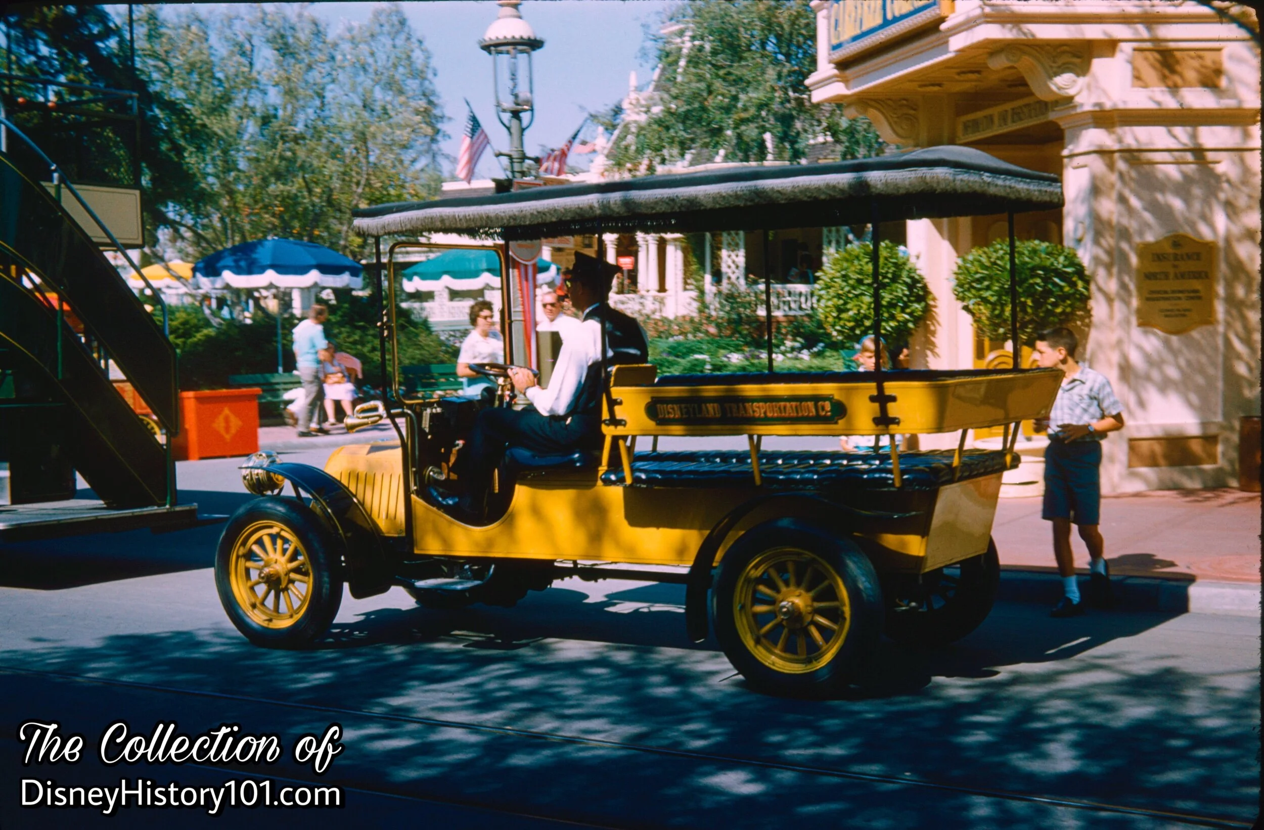 HORSELESS CARRIAGE - YELLOW, 1961.