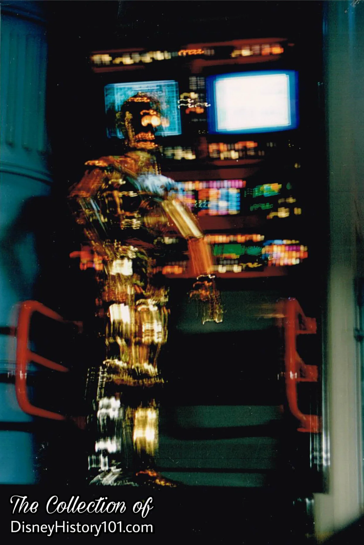 C-3PO runs diagnostics on a StarSpeeder 3000 transport craft in The Spaceport.