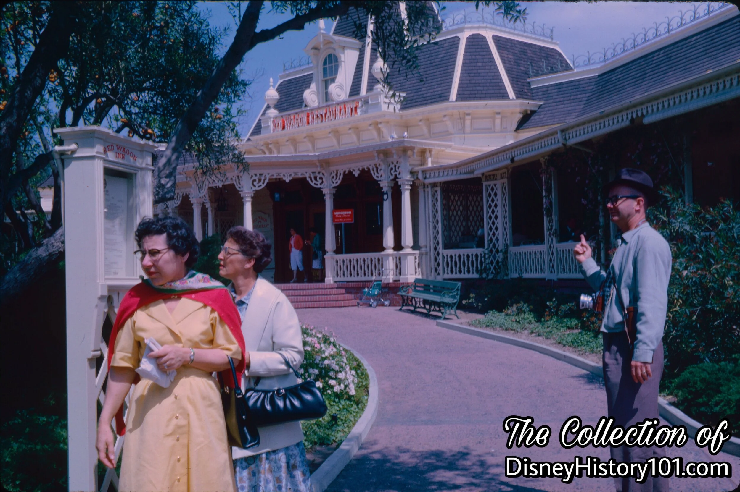 RED WAGON INN RESTAURANT, (c. April, 1961)