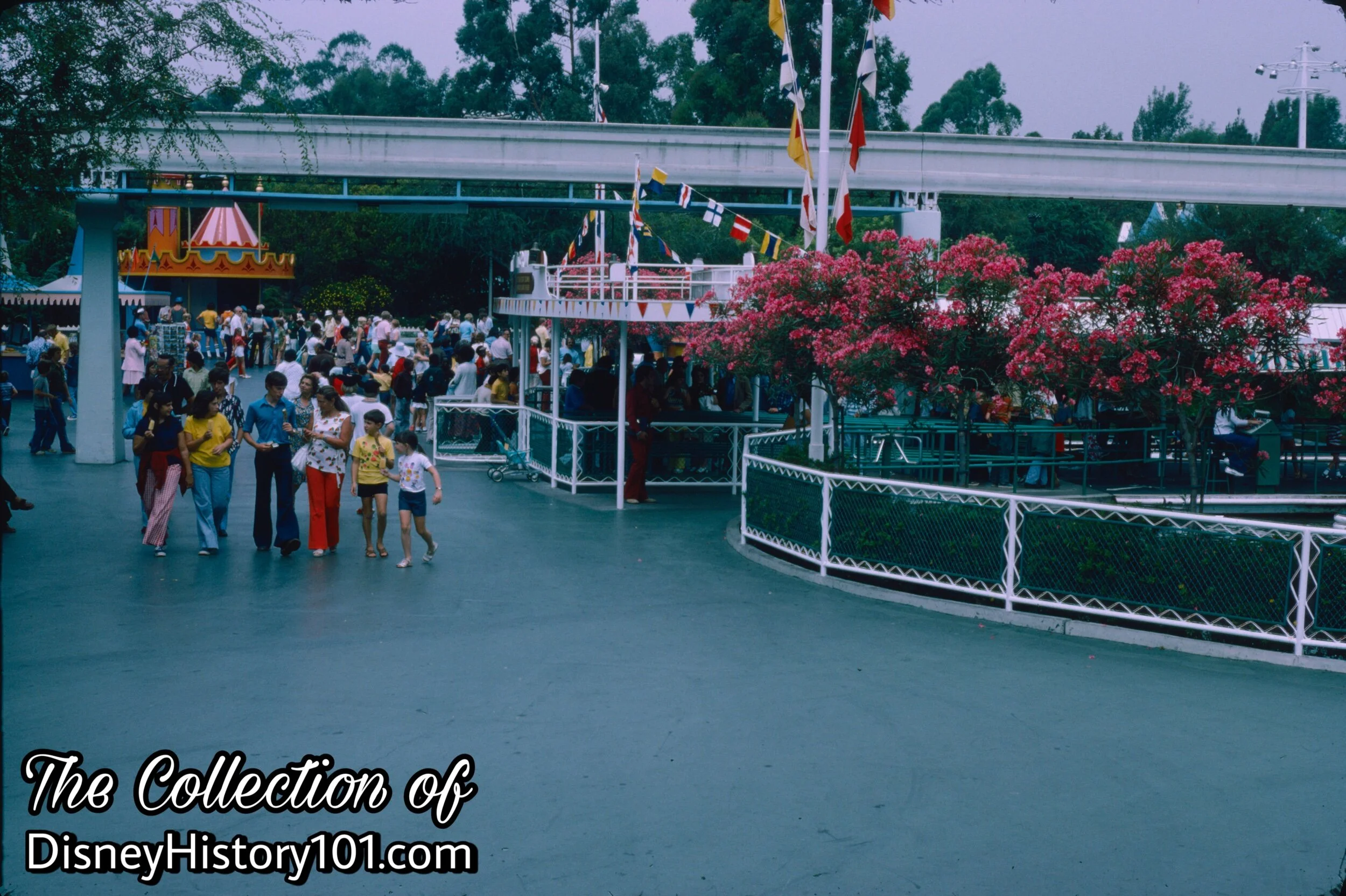 The periphery of the Motor Boat Cruise entrance and Guest Control queue area, c. August, 1975.