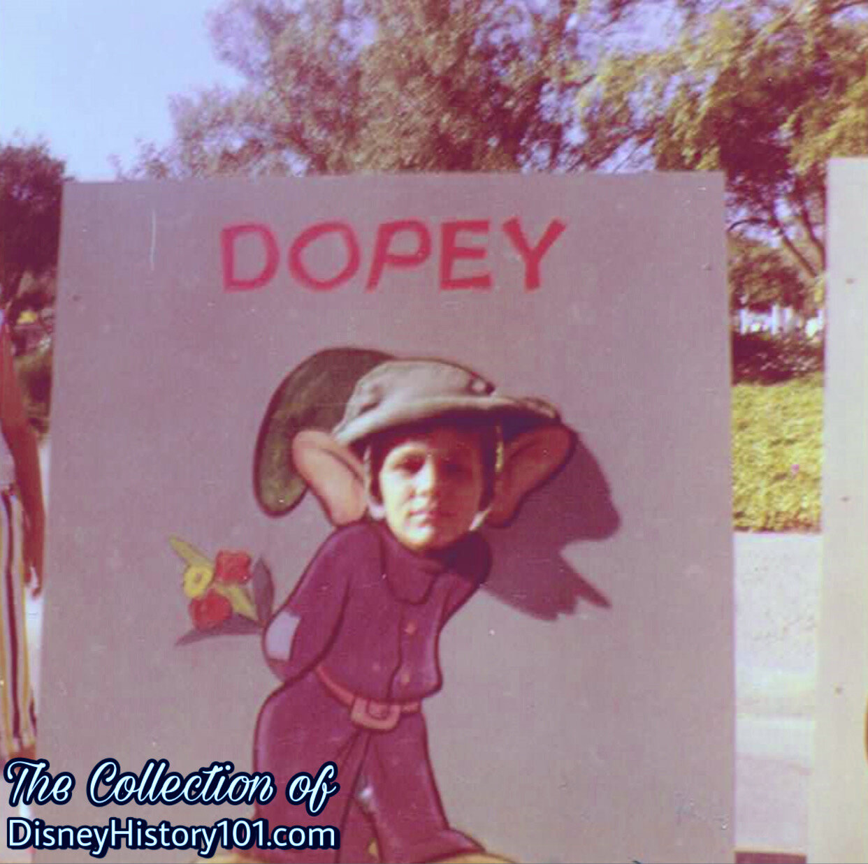Dopey "Art Festival" Photo Spot (likely East Plaza near Carefree Corner), c. 1958