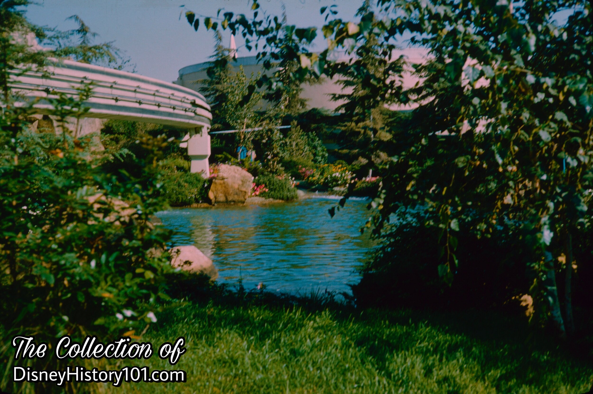 REENTERING THE PARK AND TOMORROWLAND SEGMENT (c. September, 1962)