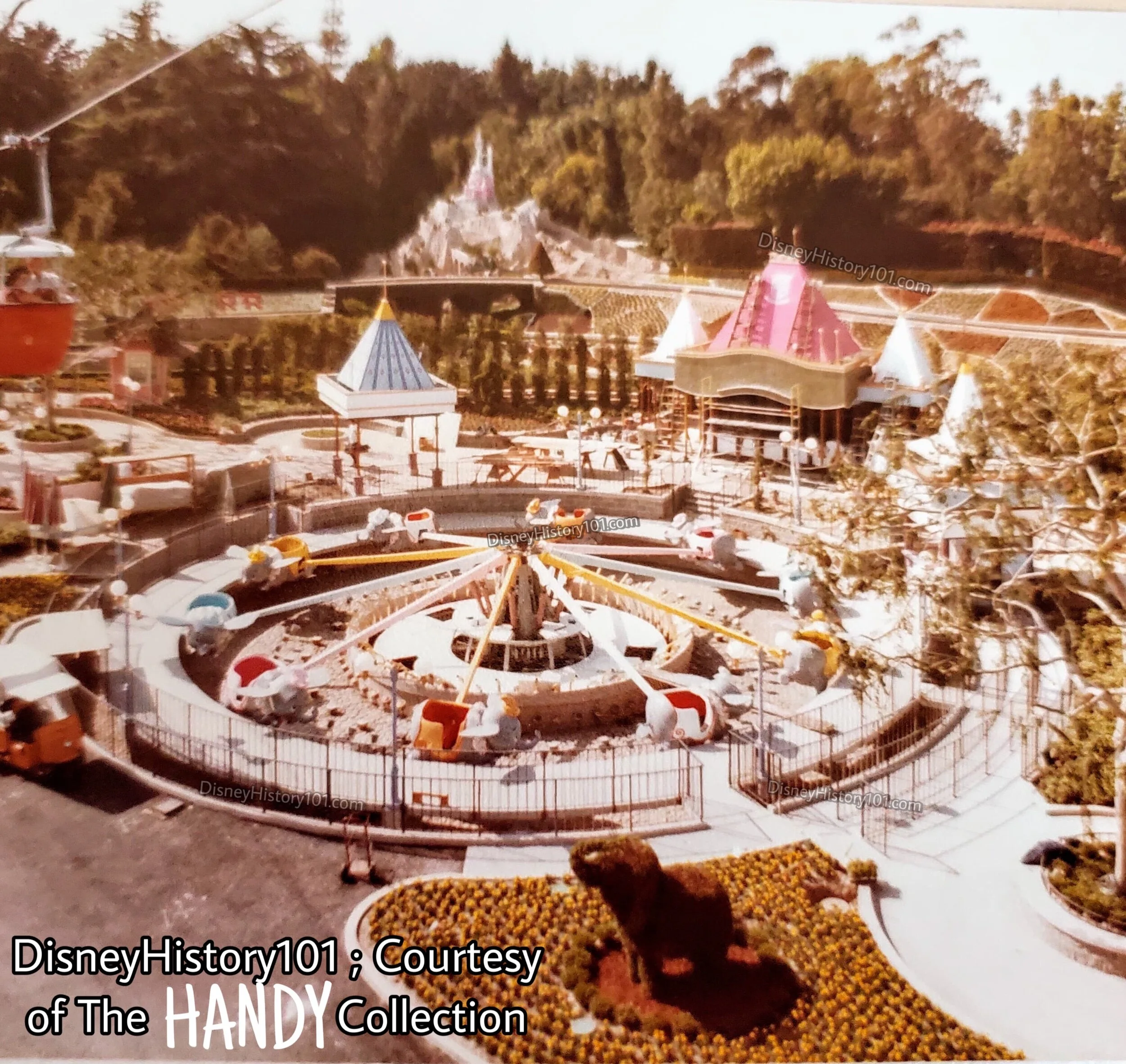 DUMBO FLYING ELEPHANTS