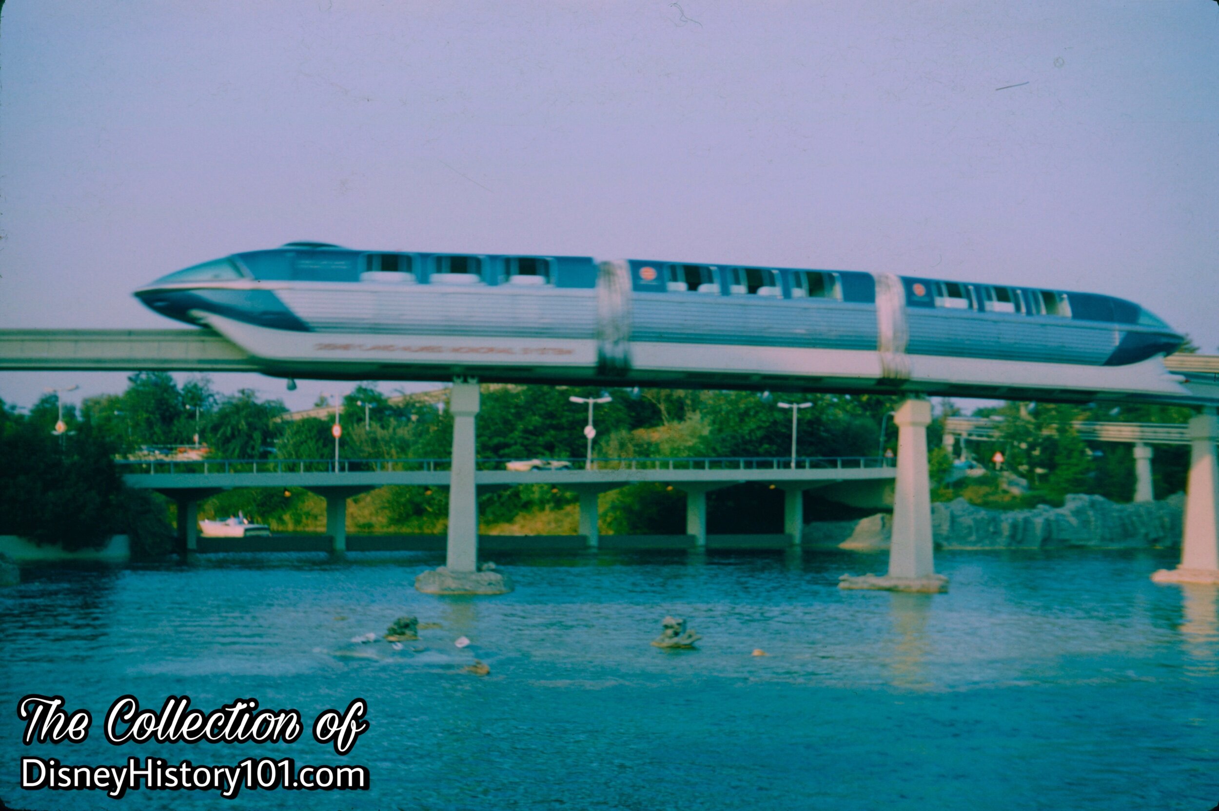 Disneyland-ALWEG Monorail Mark I Blue, (November, 1960)