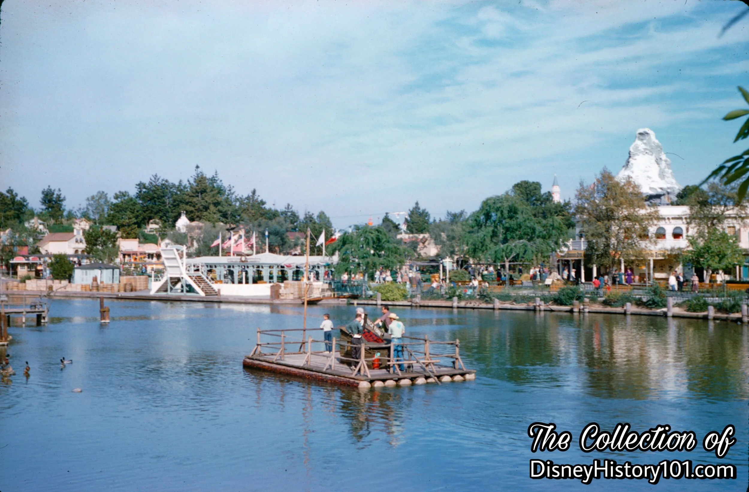 Raft to Tom Sawyer Island