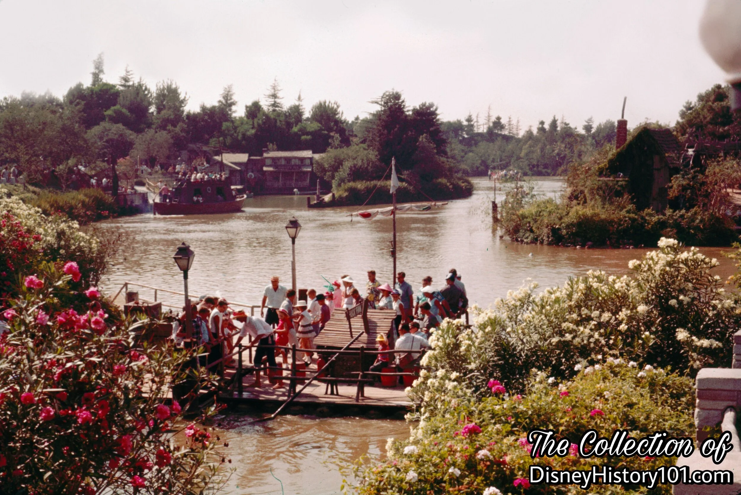 Rafts to Tom Sawyer Island