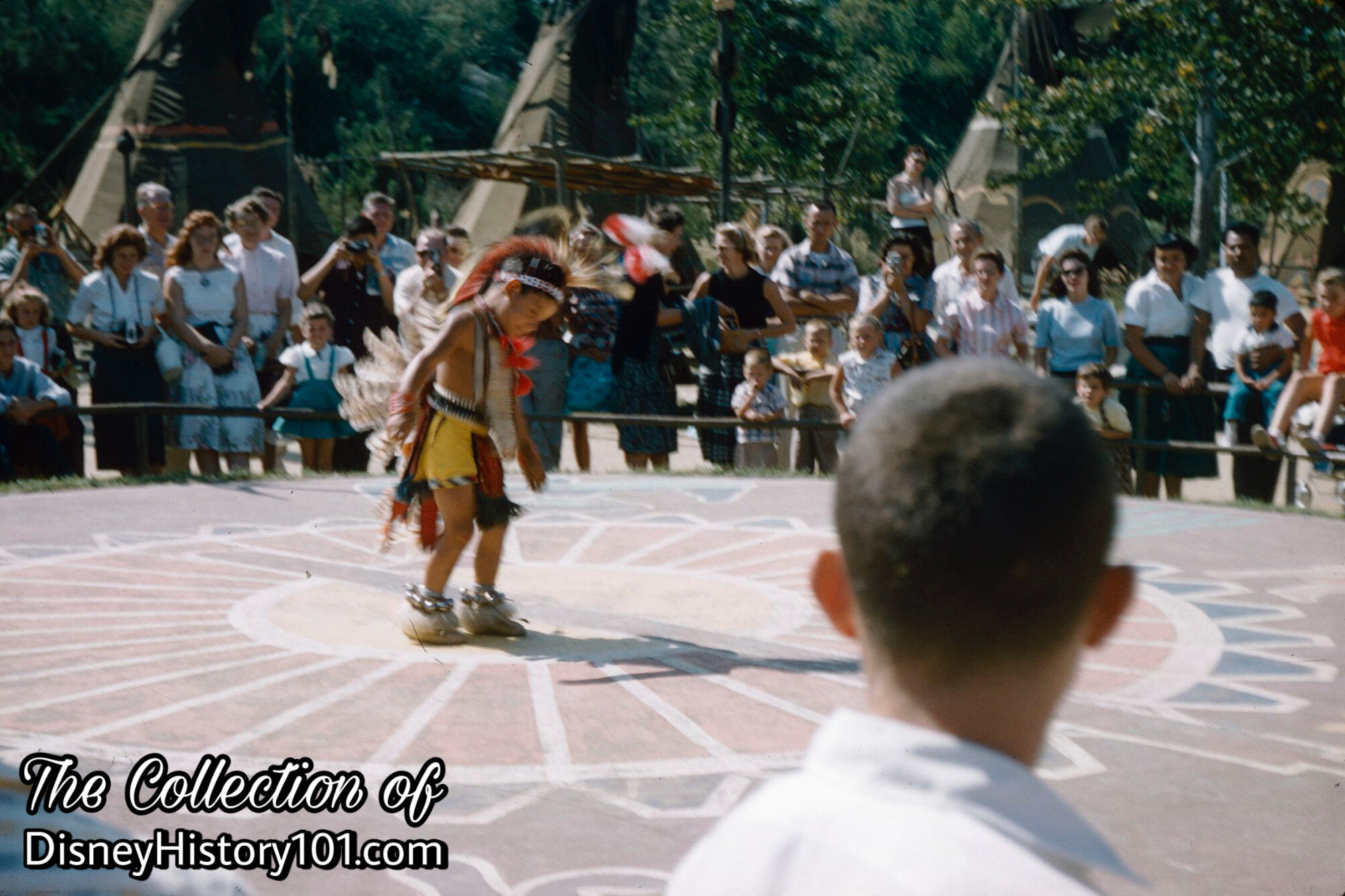 CEREMONIAL DANCE CIRCLE