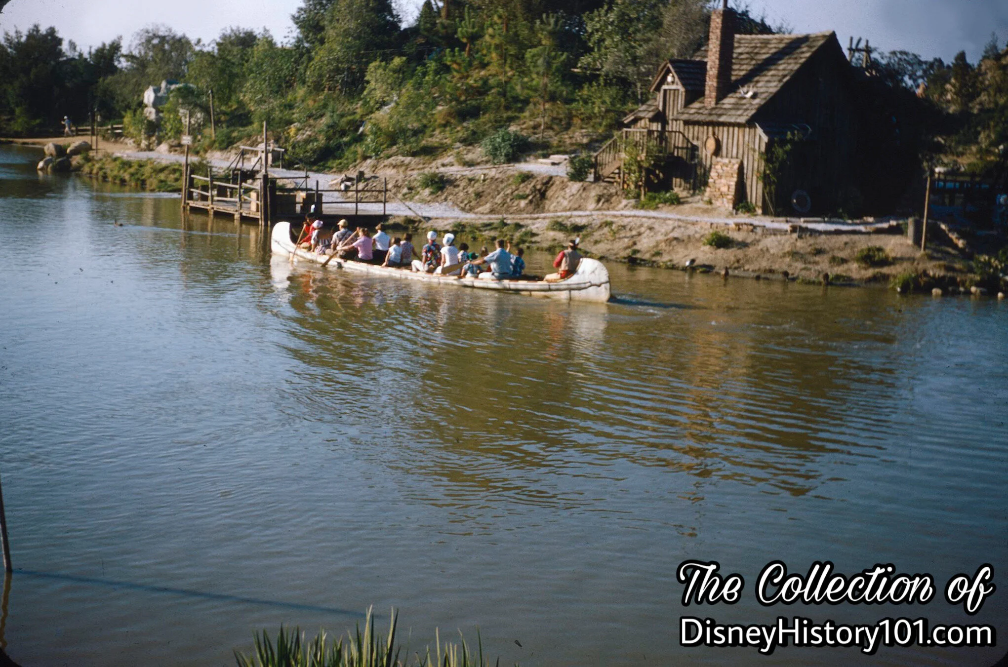 Indian War Canoe Circumnavigating Tom Sawyer Island