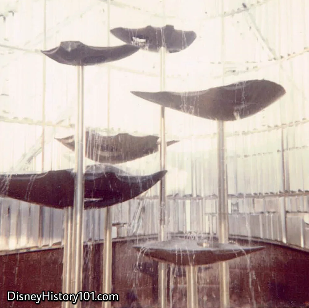 Misuo Natsume’s Metallic Screen Mural & Tomorrowland Fountains