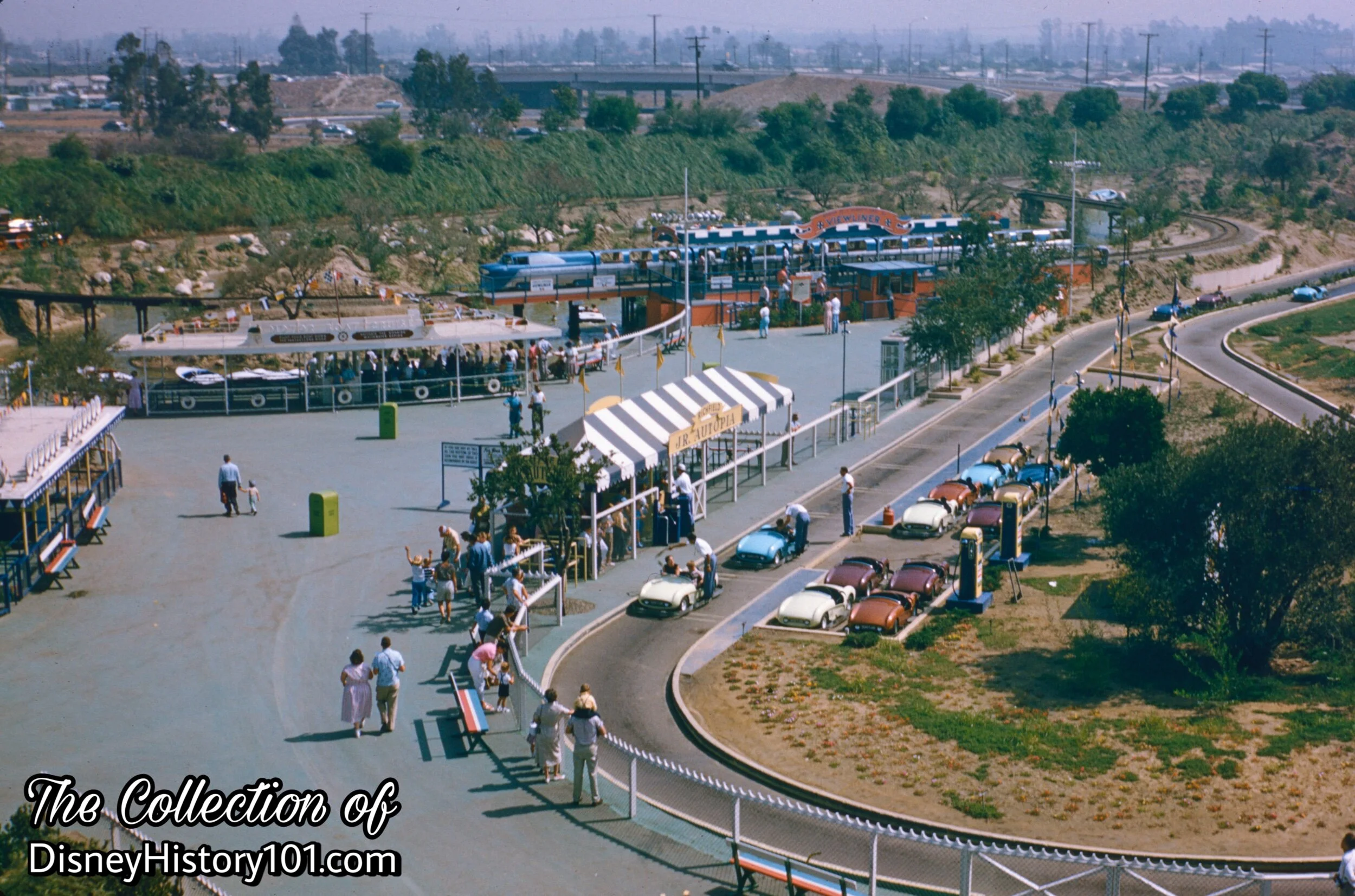 Motor Boat Cruise Queue in Fantasyland (As Seen From The Skyway)