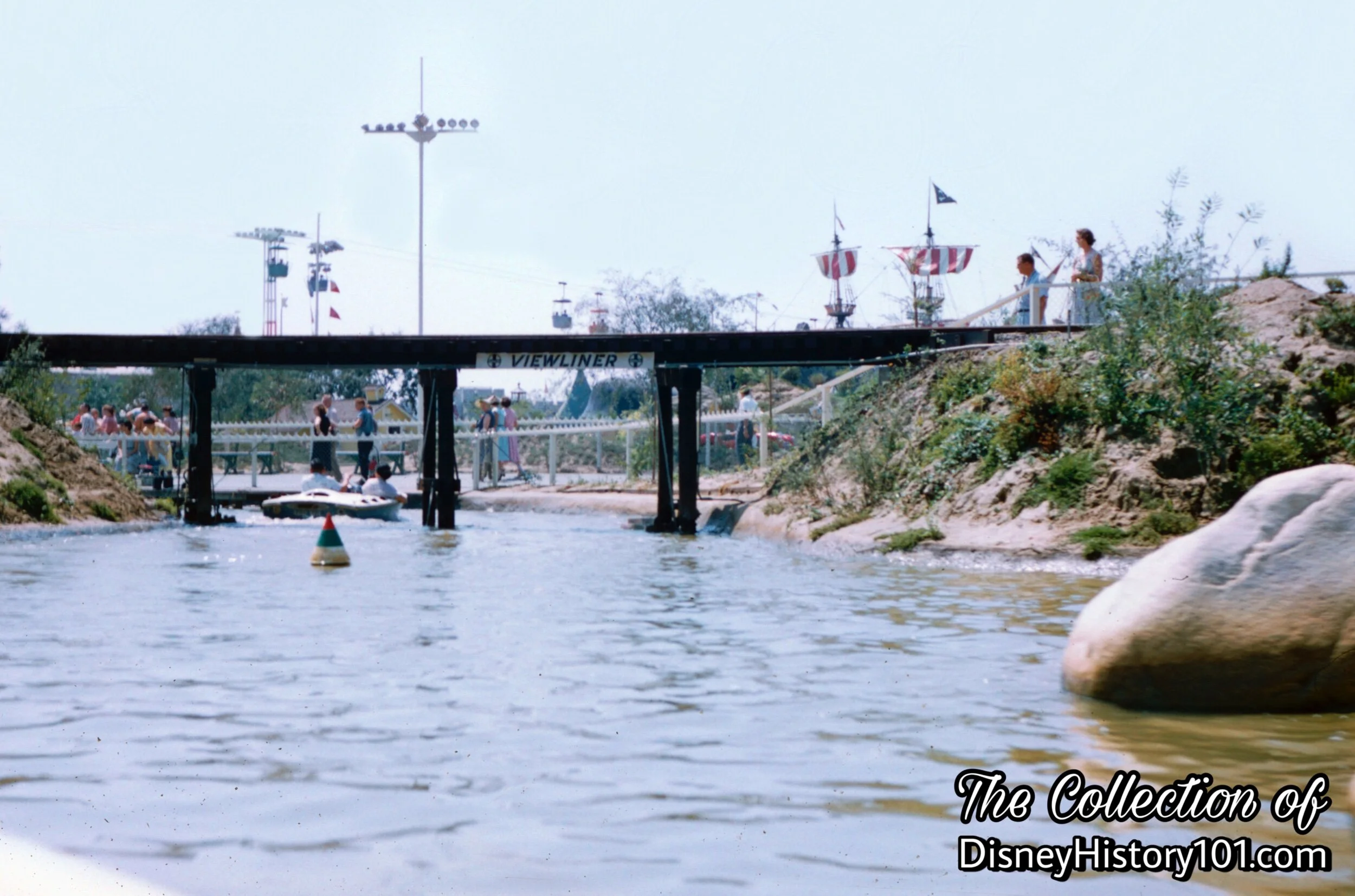 Motorboat Cruise's Fantasyland River