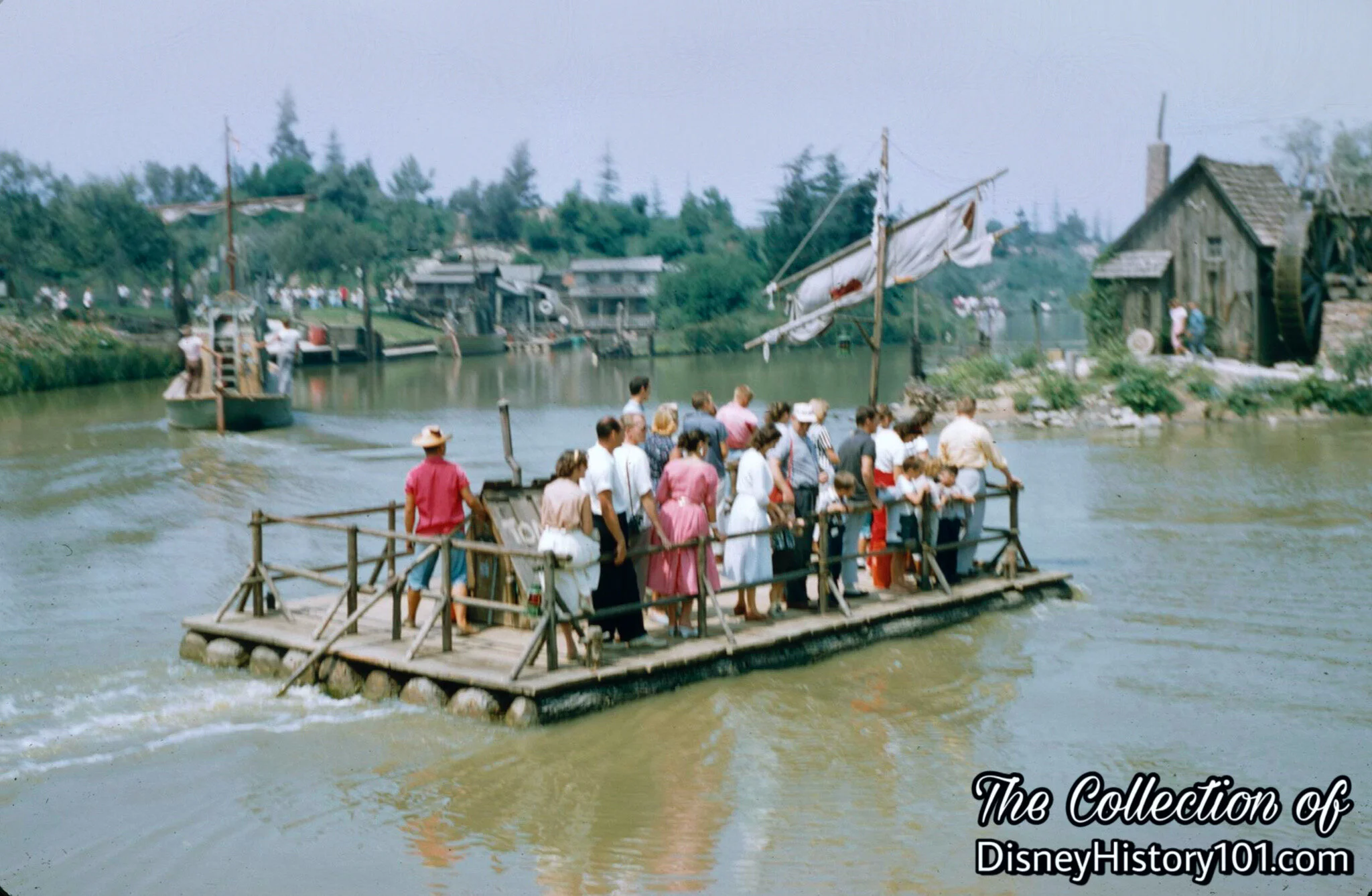 Raft to Tom Sawyer Island