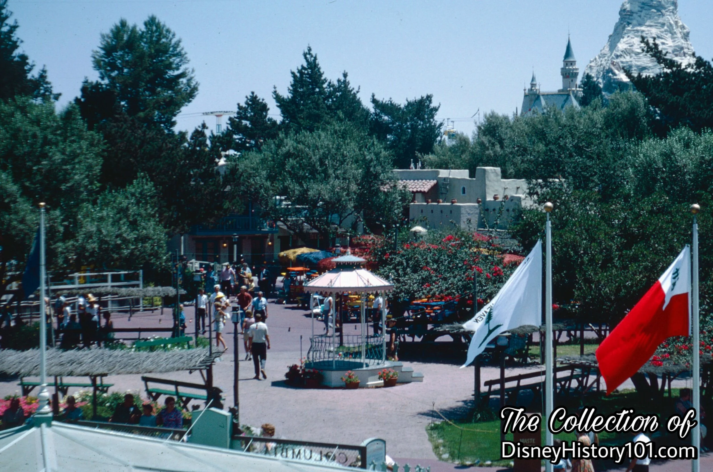 El Zocalo Park, (August, 1966)