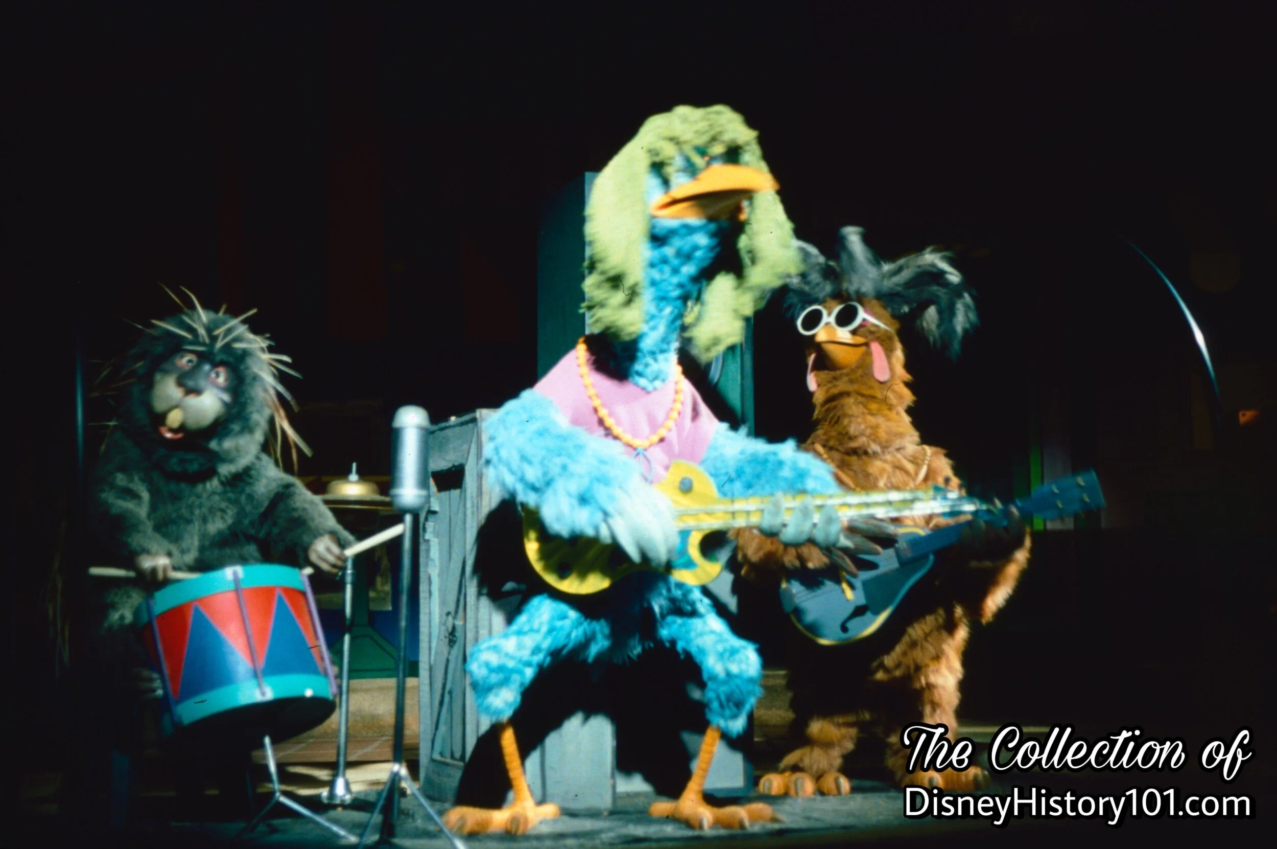 Porcupine, Rooster, and Stork  ; The Big City in Modern Times