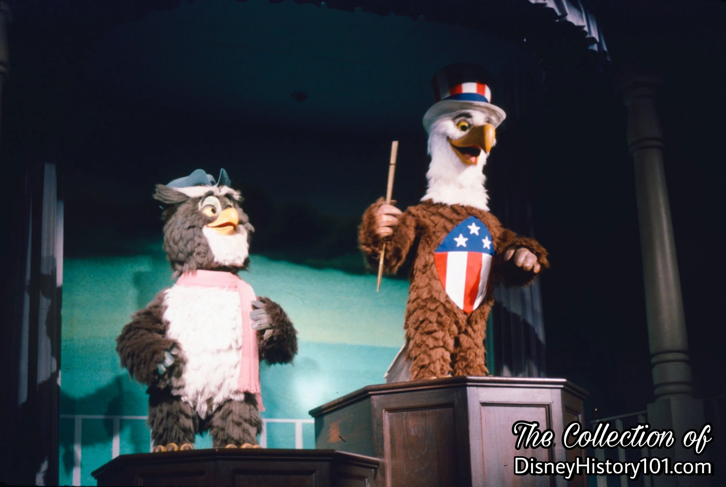 Ollie the Owl and Eagle Sam, Prologue
