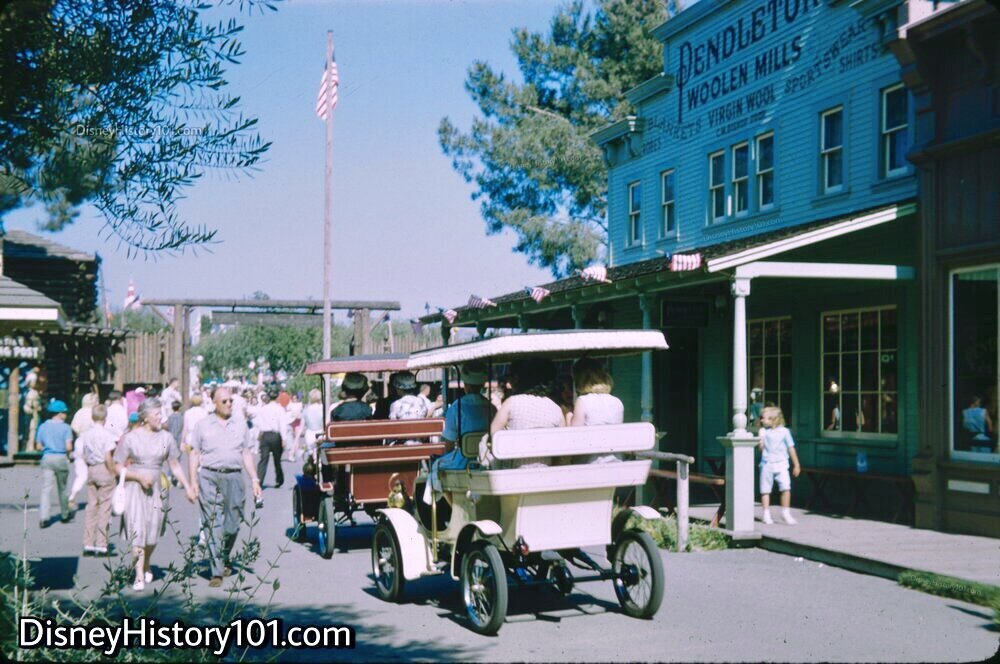 CURVE-DASHED HORSELESS CARRIAGE - RED & YELLOW, (c. 1961)