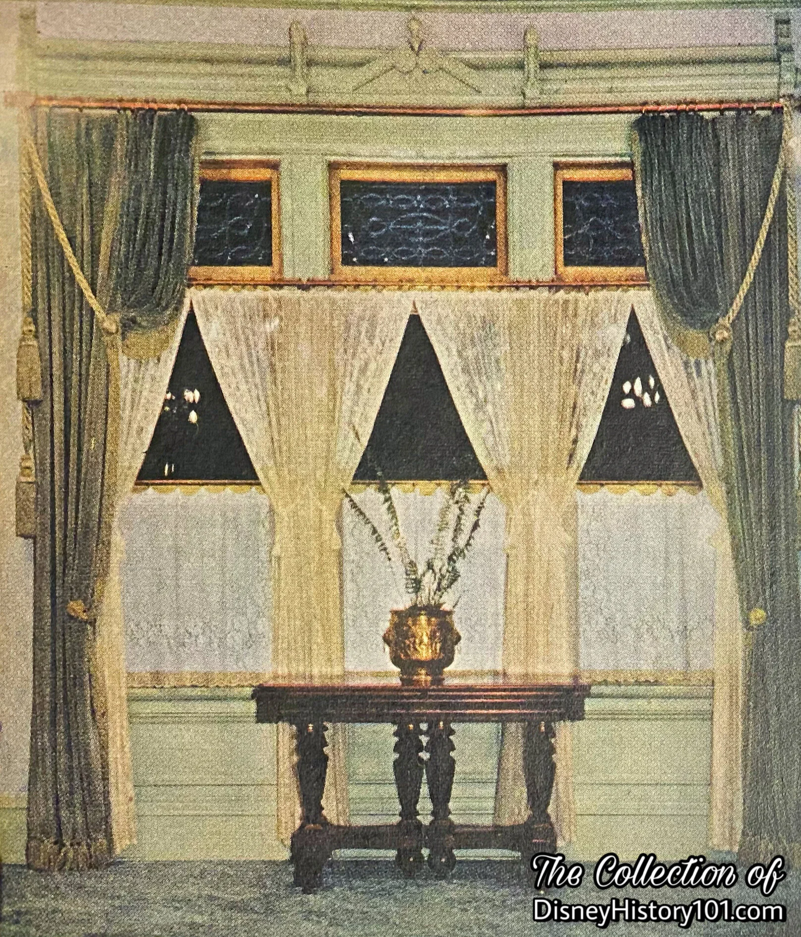Red Wagon Inn Palm Room