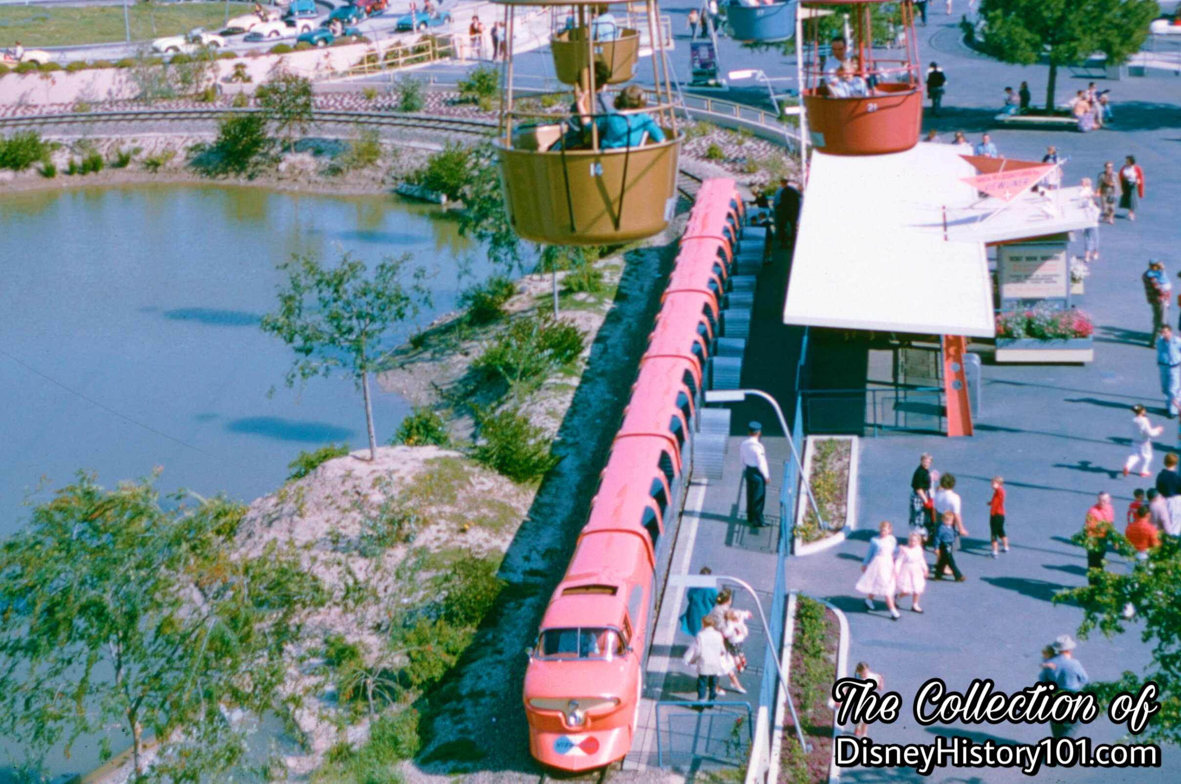 Viewliner Train of Tomorrow & Tomorrowland Station, (1958)