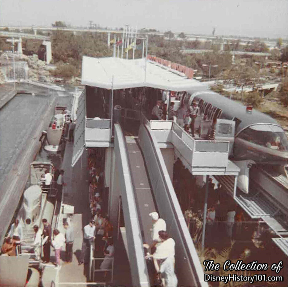 The Stephens-Adamson Speedramp carries guests to the Monorail Mark II Blue, (April, 1963)