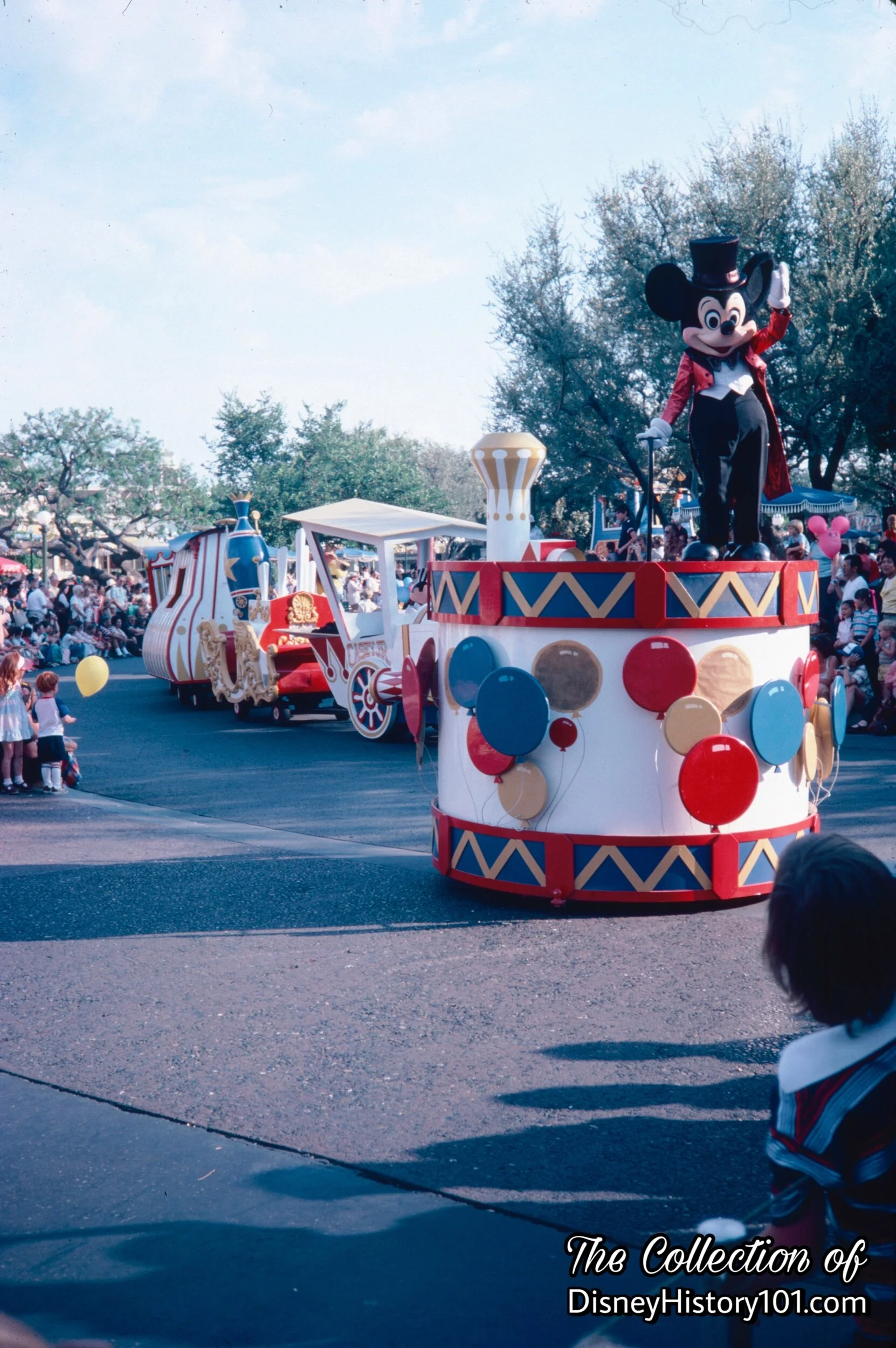 Dumbo's Circus Parade 