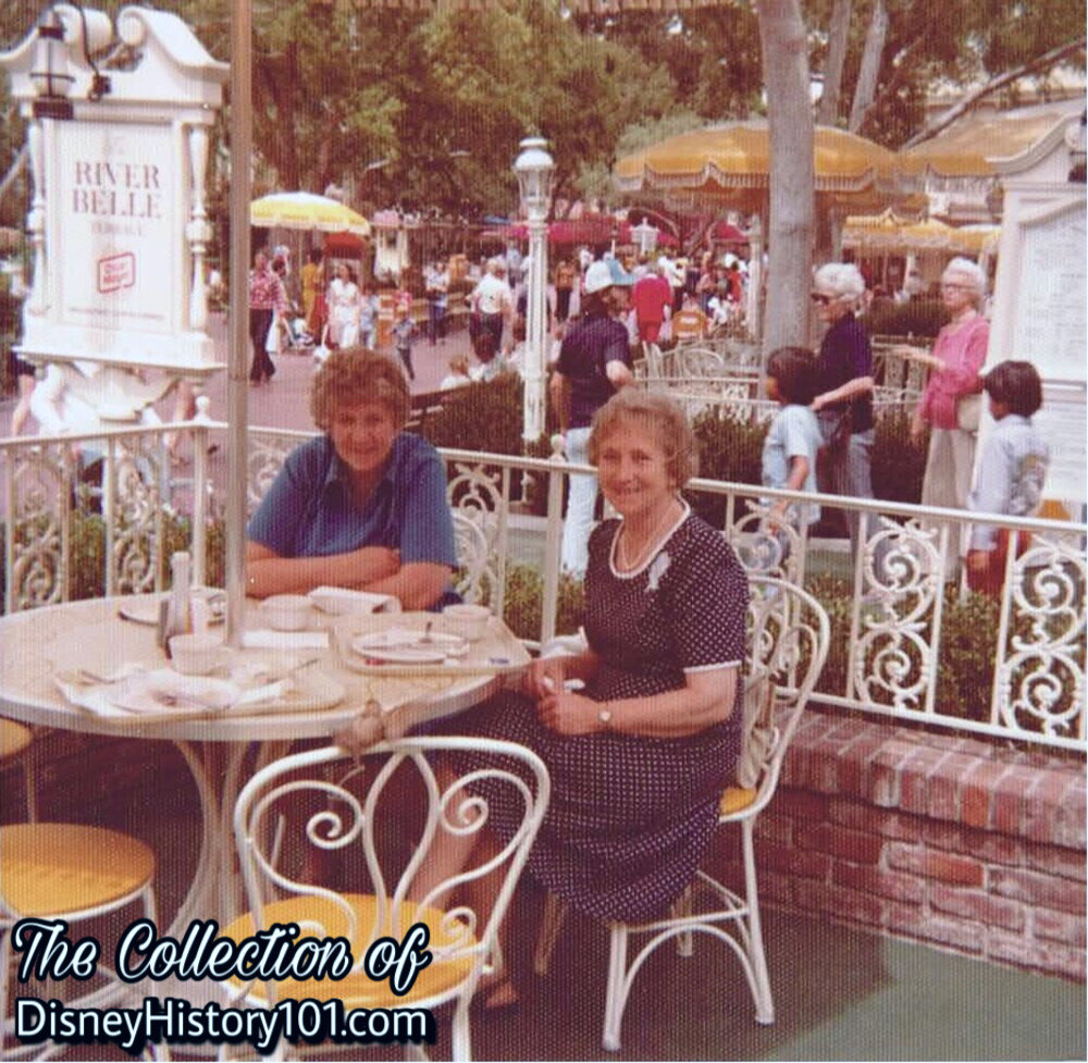 River Belle Terrace Outdoor Patio