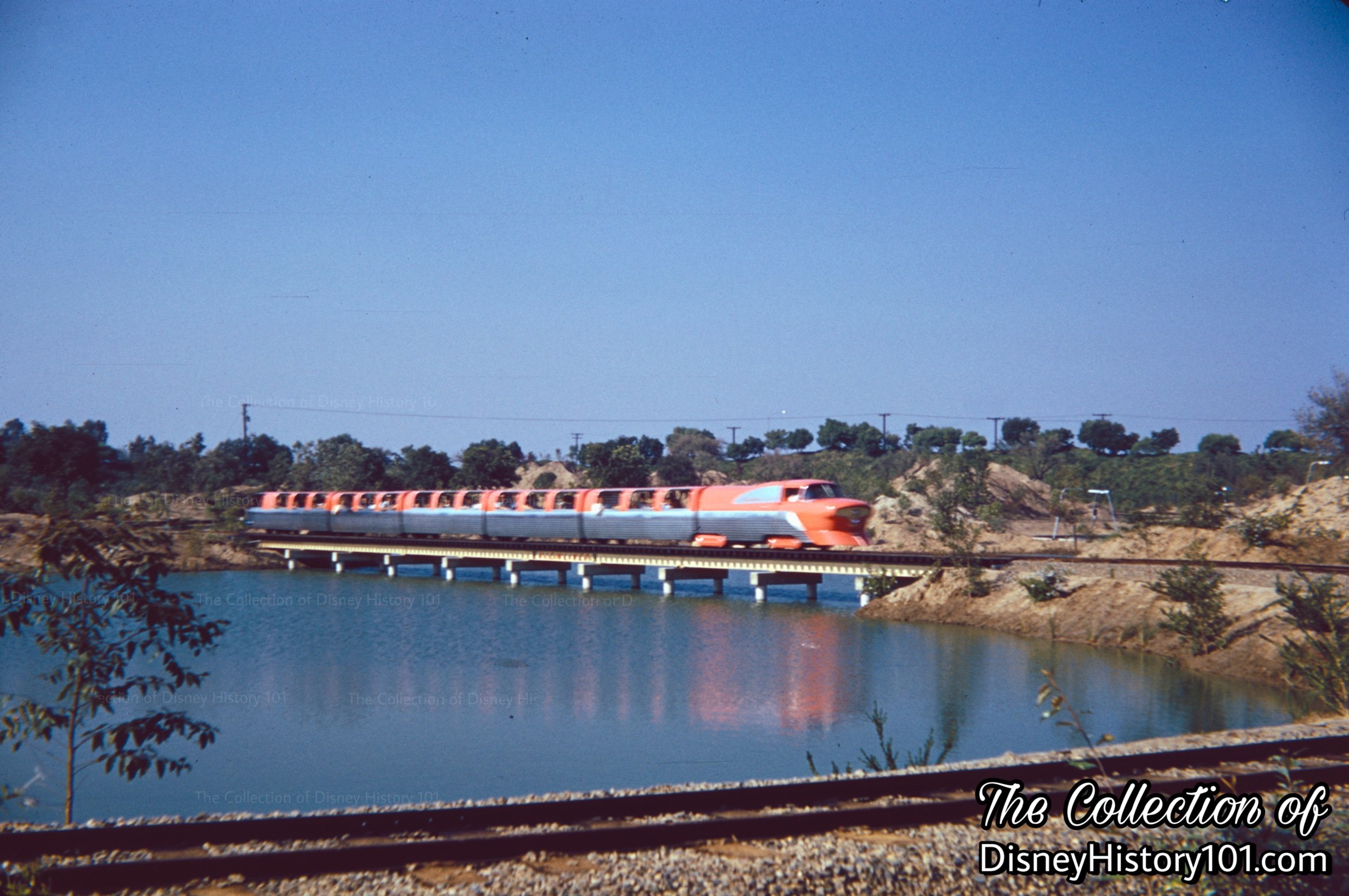 Viewliner Train of Tomorrow and bridge.
