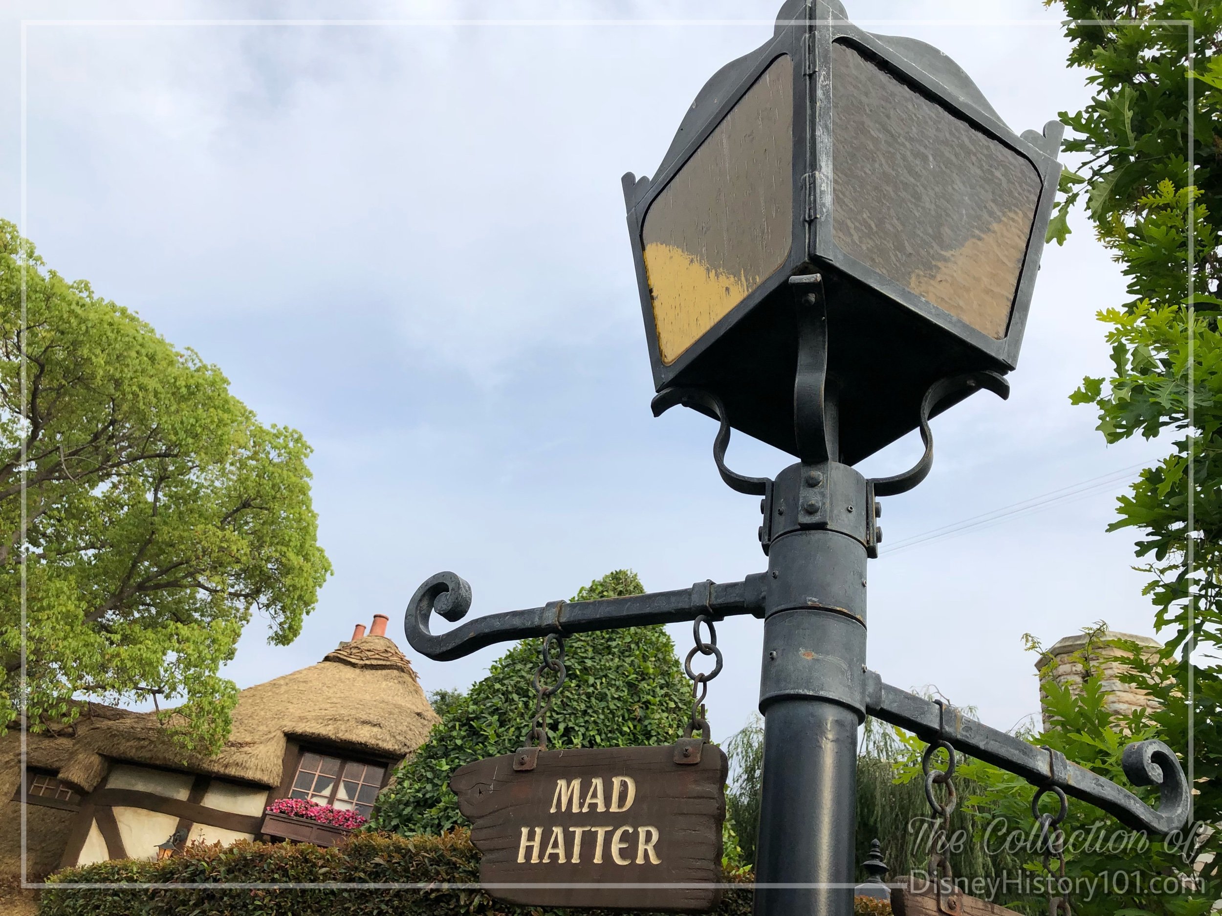  All fixtures were placed in their correct motif and many light fixtures of Disneyland were authentic antiques. Character lighting was themed to enhance the overall appearance and complement the interior, such as a chandelier or kerosene lamp. These 