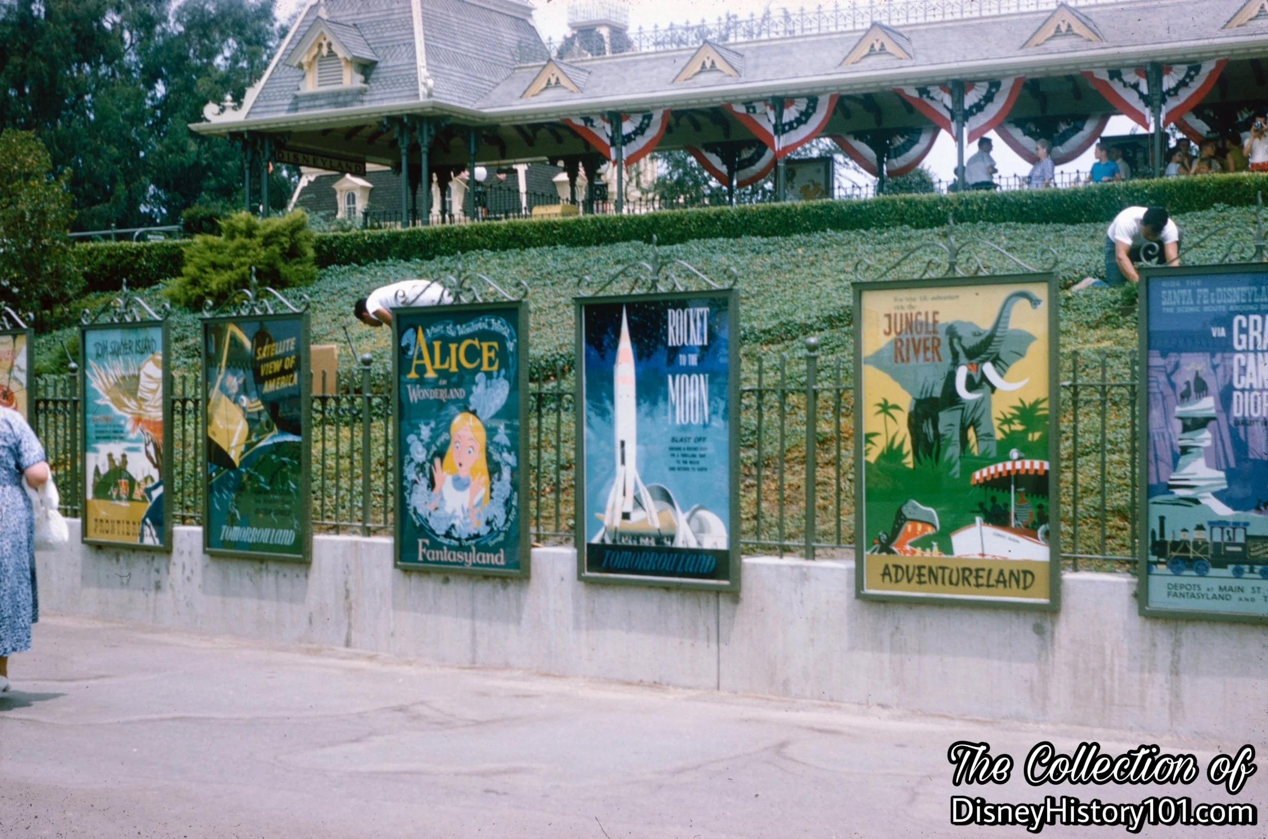 Disneyland Inner Lobby, 1958.