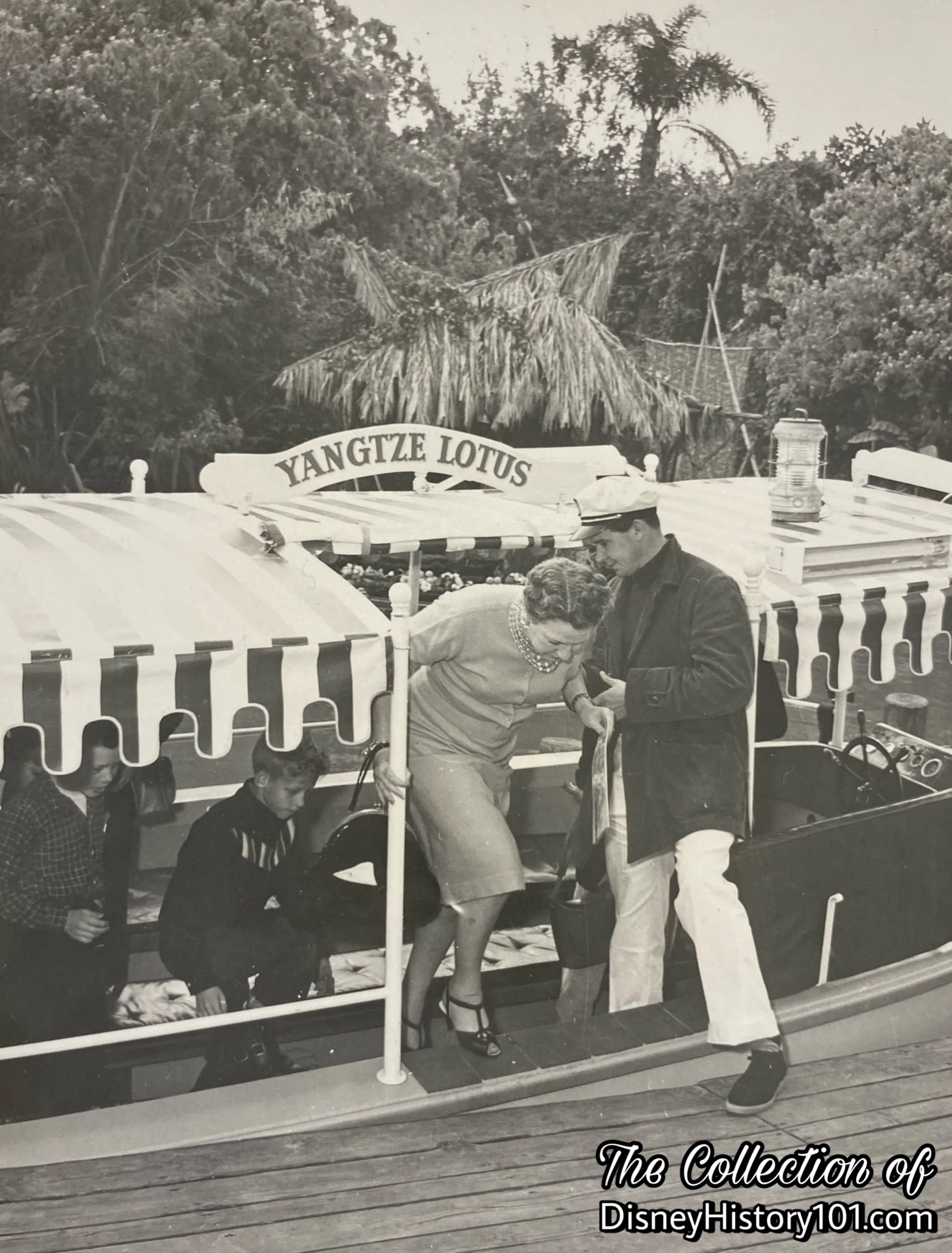  “Disneyland/Adventureland Jungle Cruise Live Narration Load Adlibs - 5/30/85”  If you could just sit in the doorway… It keeps the wild animals out and the wild humans in.  Folks, can I get you all to lie down for now? We’re going to start the second