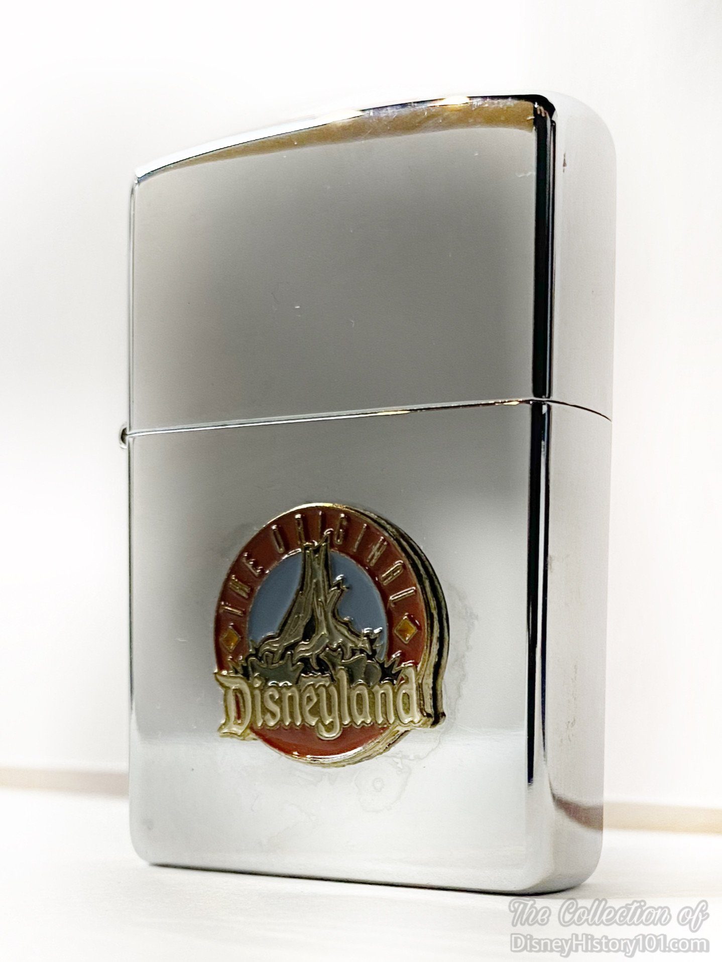 One of few pieces of smoking paraphernalia featuring licensed Walt Disney Productions characters, names, and related indicia that followed The Original Disneyland lighter by Zippo.