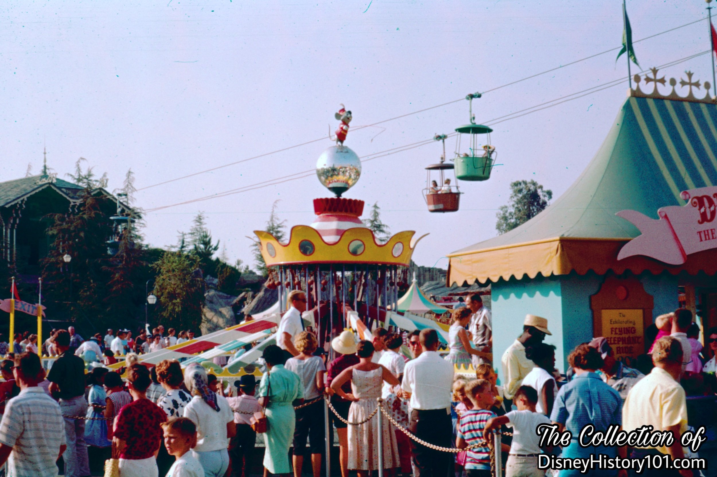 Dumbo Flying Elephants