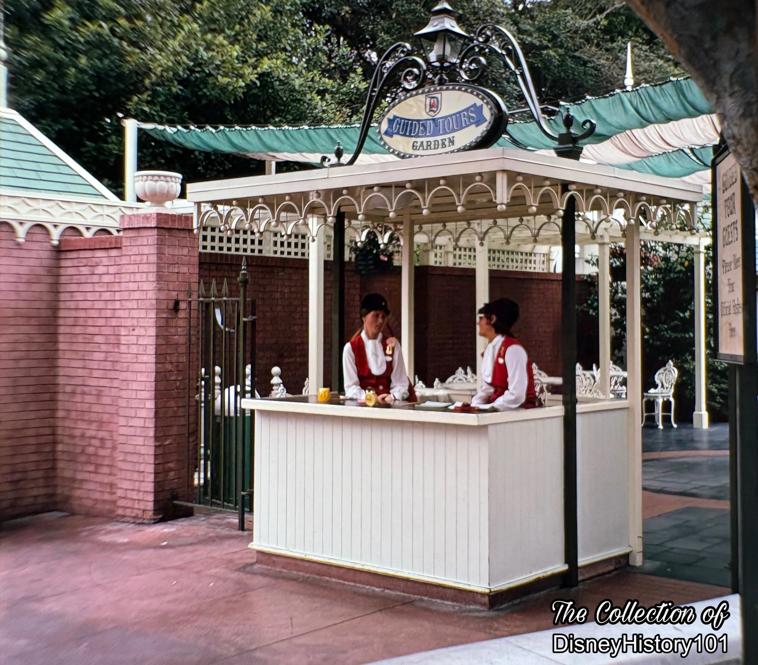 The Guided Tour Gardens Dispatch Desk Booth.