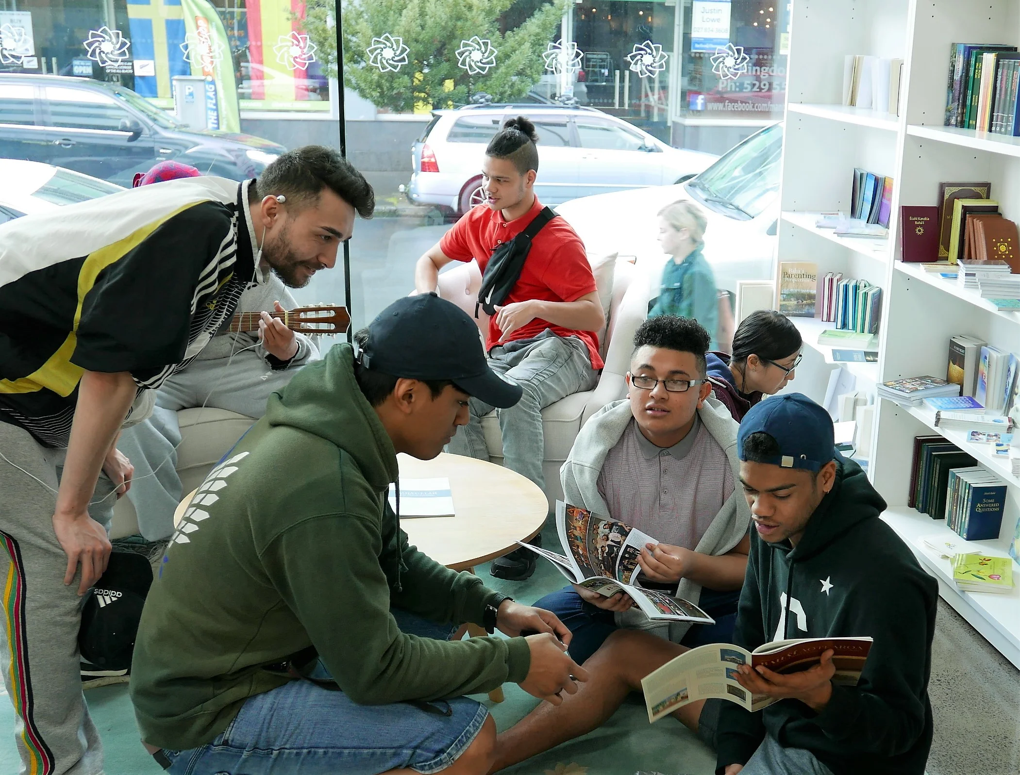 Bahá'í Distribution Service