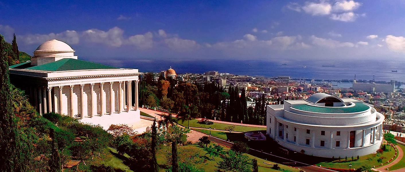 New Zealanders find joy in serving at the Bahá’í World Centre