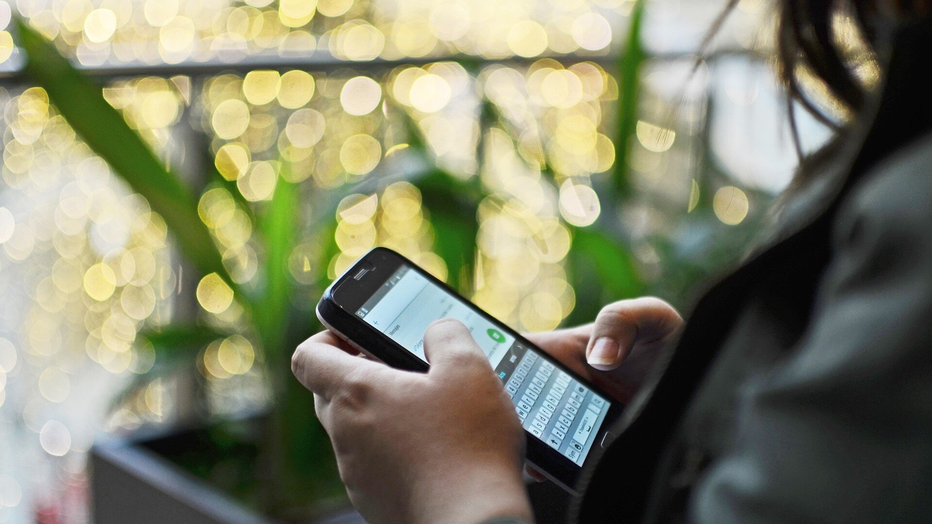 Sparking constructive conversations on social media