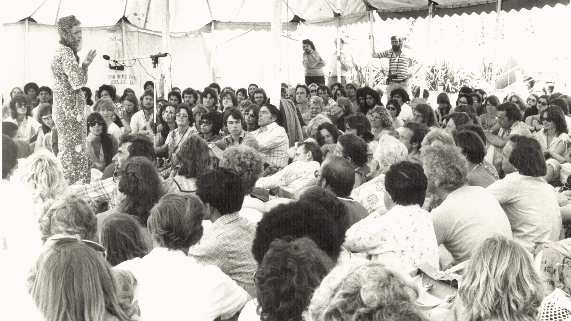 Invitation to share memories of Hands of the Cause of God