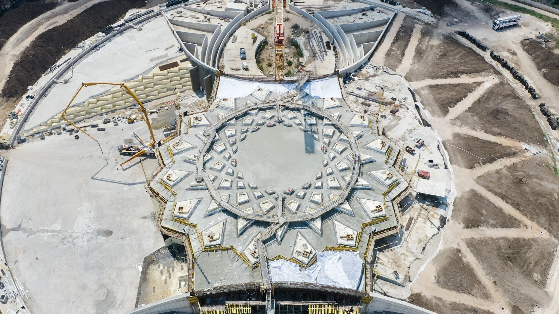 Shrine of ‘Abdu’l-Bahá: Concrete structure now complete