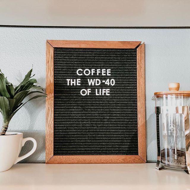 I mean, are we wrong?? Happy Monday coffee addicts ❤️ .
.
.
atxcoffee #thirdwavecoffee #atxeats #atxlife #atx #austincoffee #austintx #atxfall #atxlove #wintermenu #latte