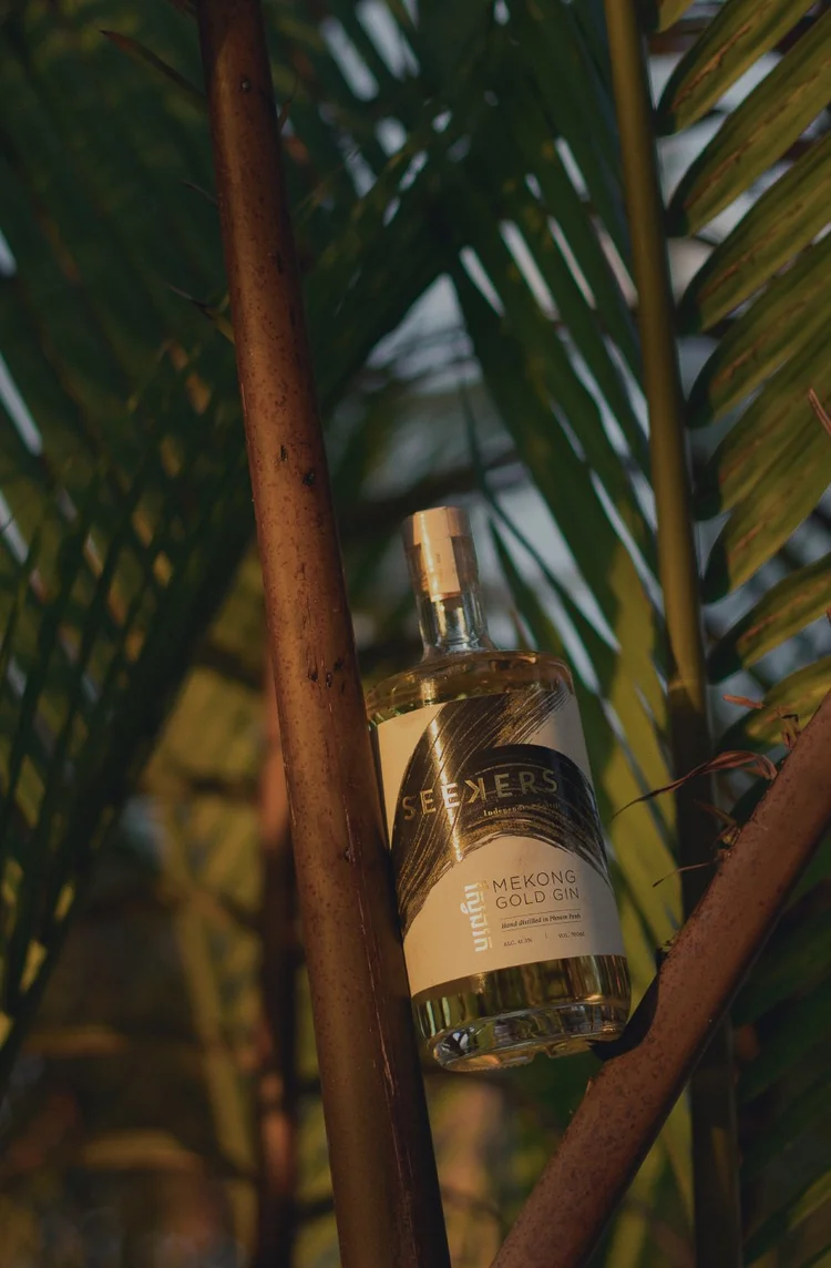Seekers Mekong Gold Gin bottle