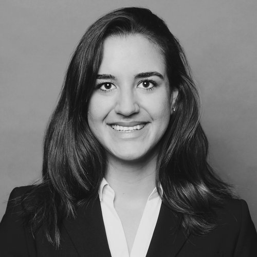 ELENA HAUPTMANN, STRATEGY (VOLUNTEER) LinkedIn "Born and raised among Europe and Latin America, Elena has a multicultural background and has ever since learned to manage ambiguity with joy and structure. Today, she works as a management consultant and holds a Master in Business Management from University of St. Gallen with focus on strategy and sustainability and is constantly striving to work on complex problems with a purpose. Elena is experienced in managing and engaging in NGOs, having actively supported various non-profit organisations in the area of sustainability as well as diversity & inclusion. At Buy Food With Plastic she is responsible for strategy and growth initiatives. Languages: German (native), Portuguese (native), Spanish, English, French.