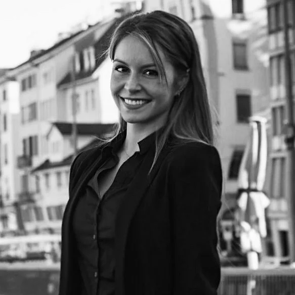 SVENJA BALLA, LEGAL SUPPORT (VOLUNTEER) LinkedIn By working in various Fields of law during her time at the University of Zurich, Svenja managed to gain insight into the work in law firms, court and academics. She always took great interest in helping others and contributing something to those who might be in need of support ever since spending her Saturdays working with children within the YMCA. Apart from her studies, she supports the students across boarders by teaching German to refugees from all around the world. Having a parent being a political refugee himself, it was always crucial to her to wander the world with an open mind and take chances if they present themselves. Which is why she is glad to support the Buy Food with Plastic Team with her legal knowledge. Languages: German (native), English, French.
