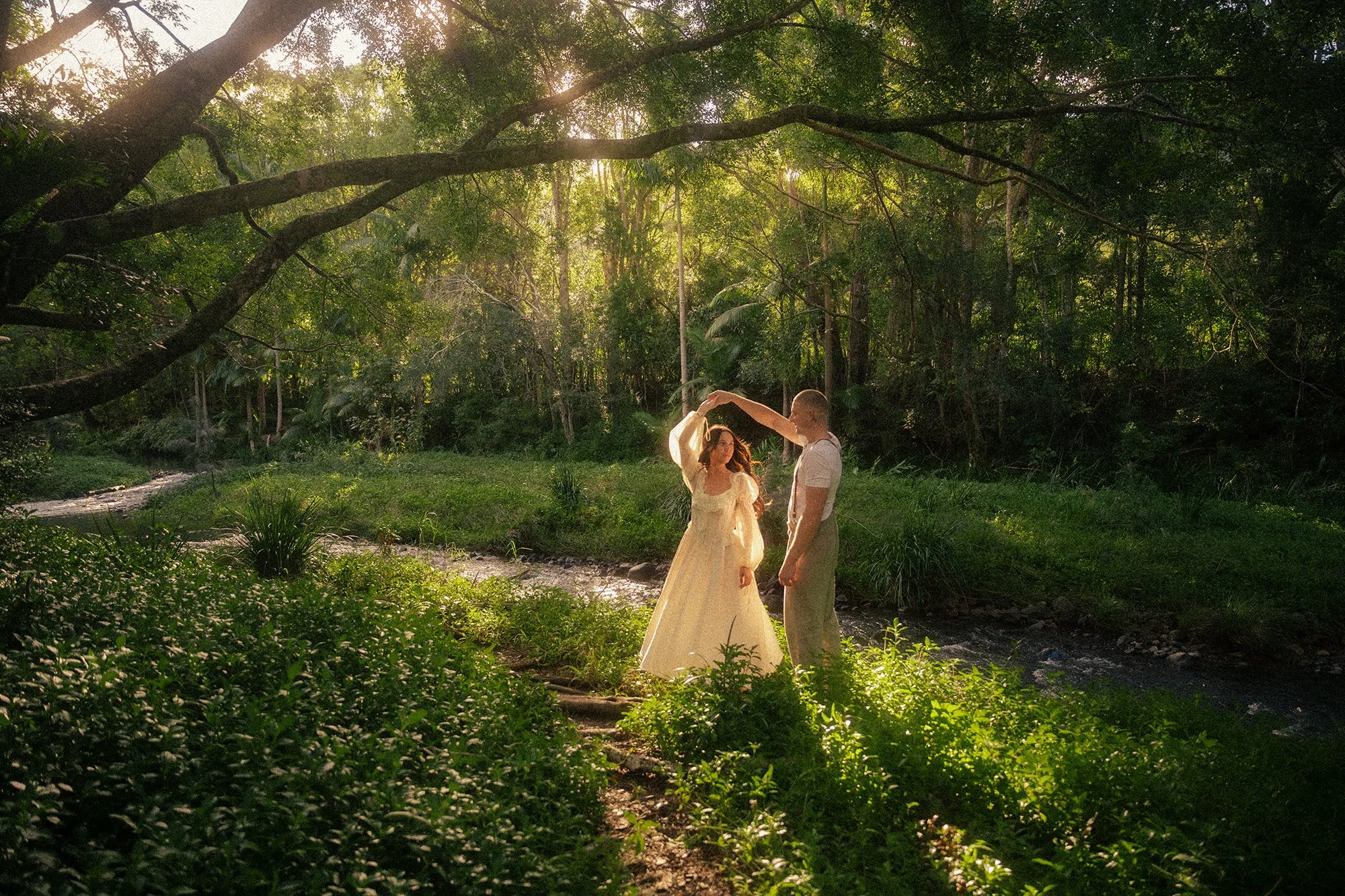 Best Time of Day for Golden Hour Elopement Photos on the Gold Coast - from a gold coast photographer