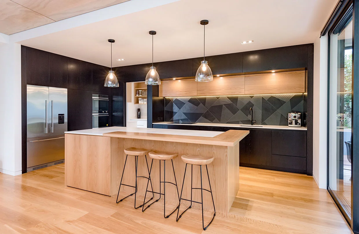 Design, Project Management, Doors, Windows, Kitchens, Bathrooms, Custom Furniture, Stairs, Commercial, Storage Solutions, Benchtops 
 Bays Joinery