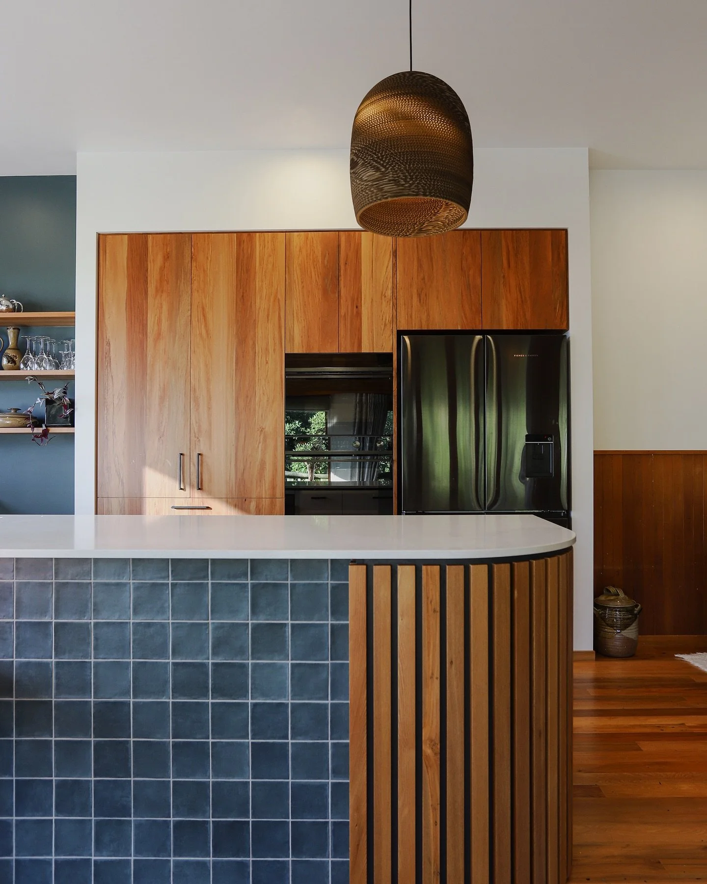 Design, Project Management, Kitchens, Bathrooms, Custom Furniture, Stairs, Commercial, Storage Solutions, Benchtops 
 The Custom Space