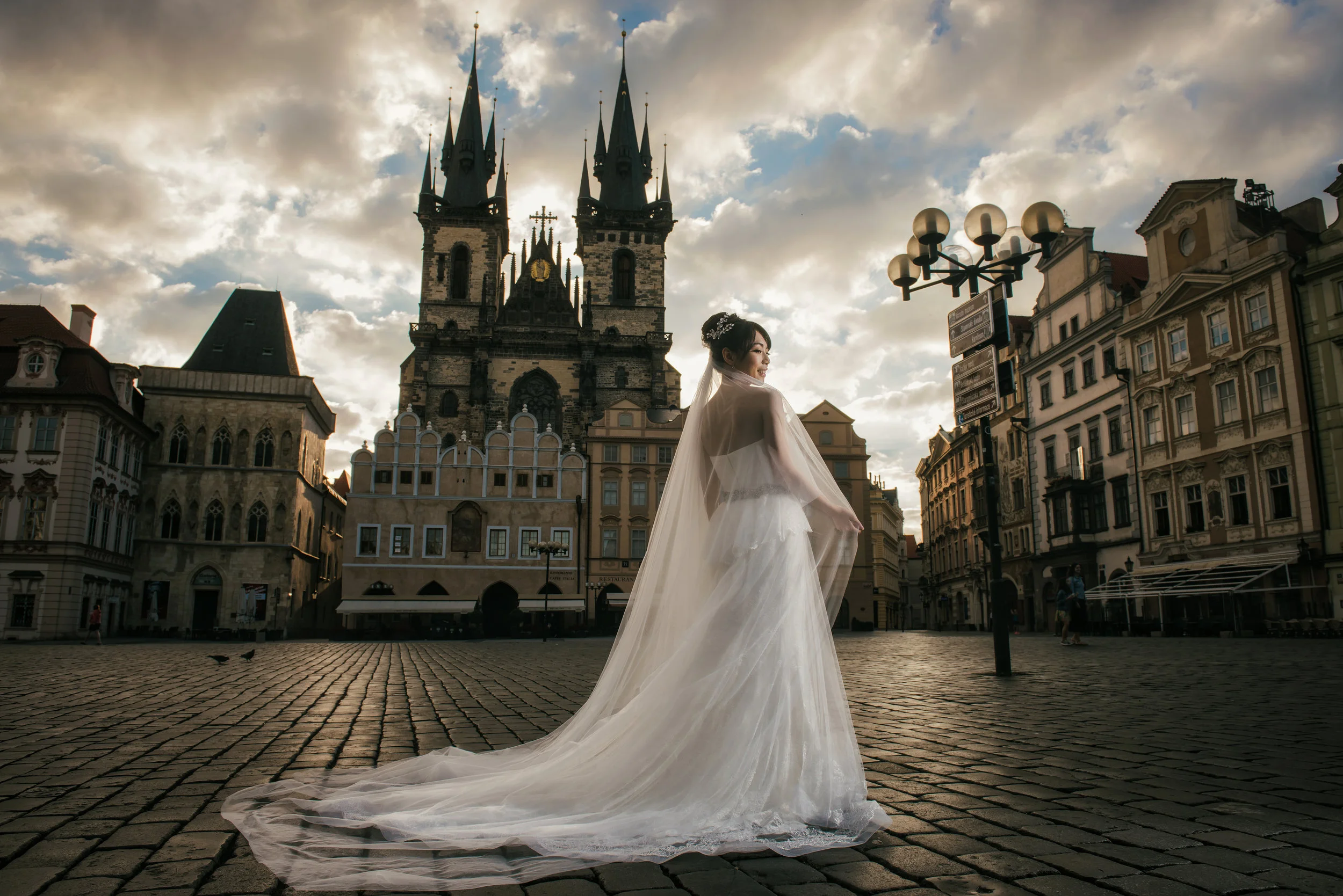 Bon&Kelly_Prague_017.jpg
