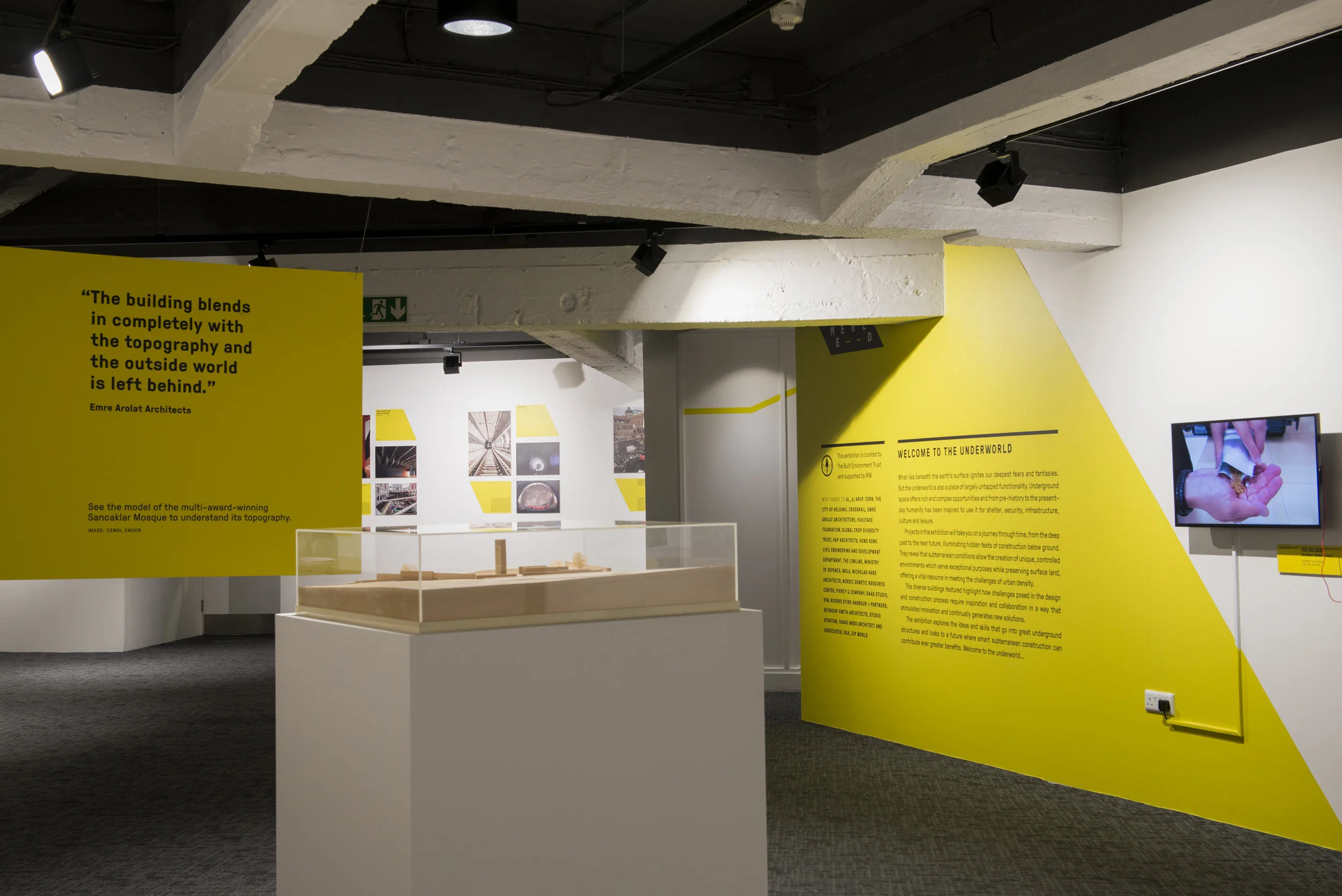 11_Underground-exhibition-high-res-35.JPG