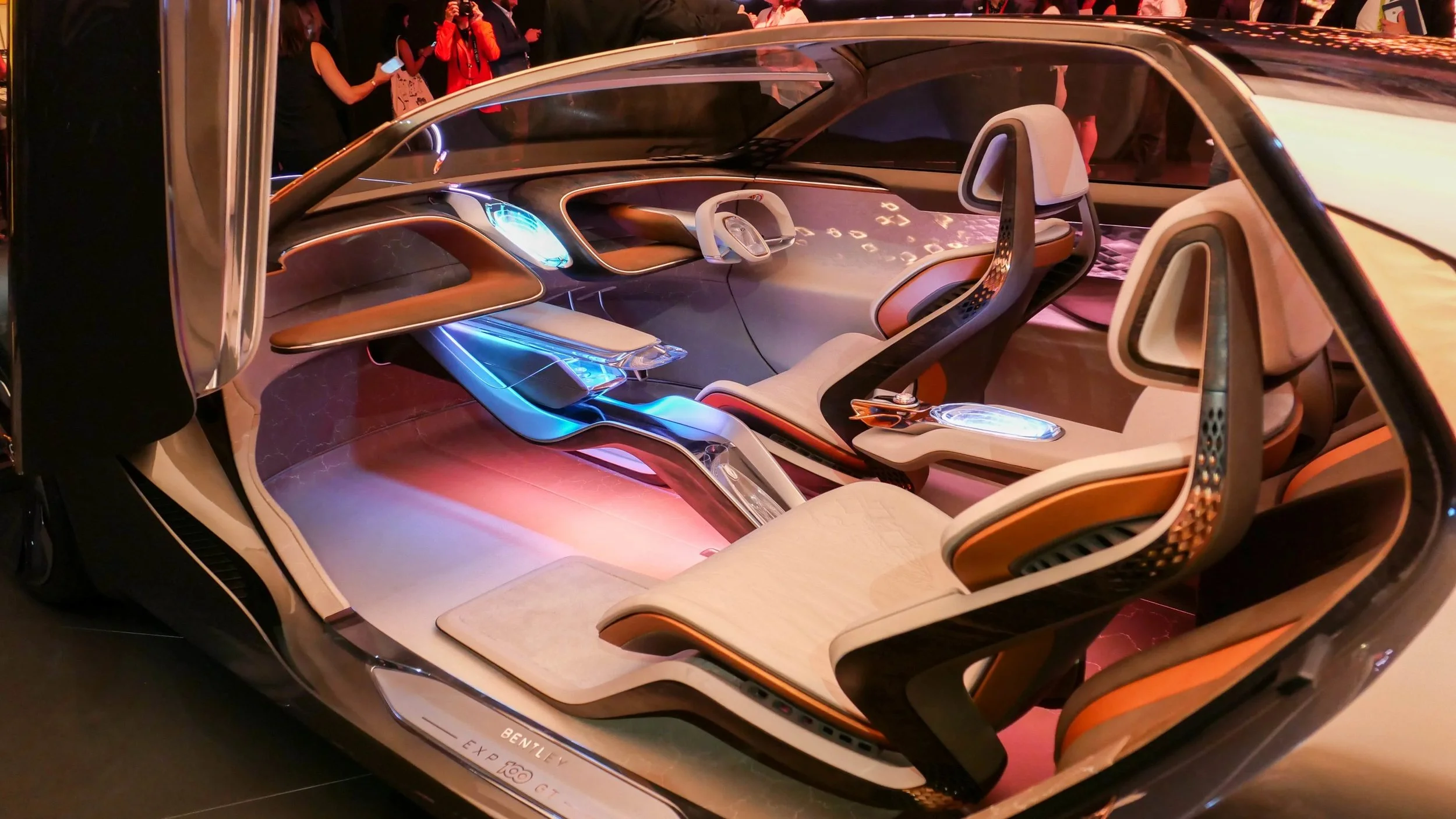 car_interior-grid4-950x632.jpg