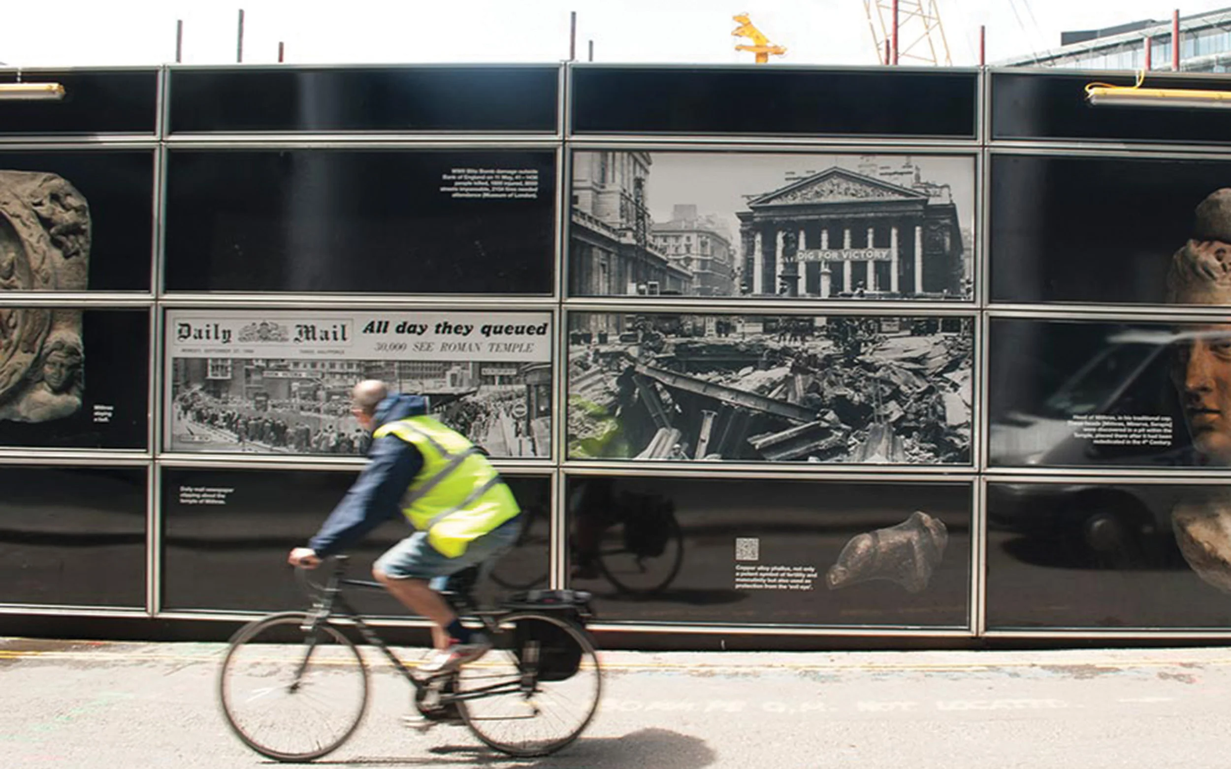_MoLA Hoardings3.jpg