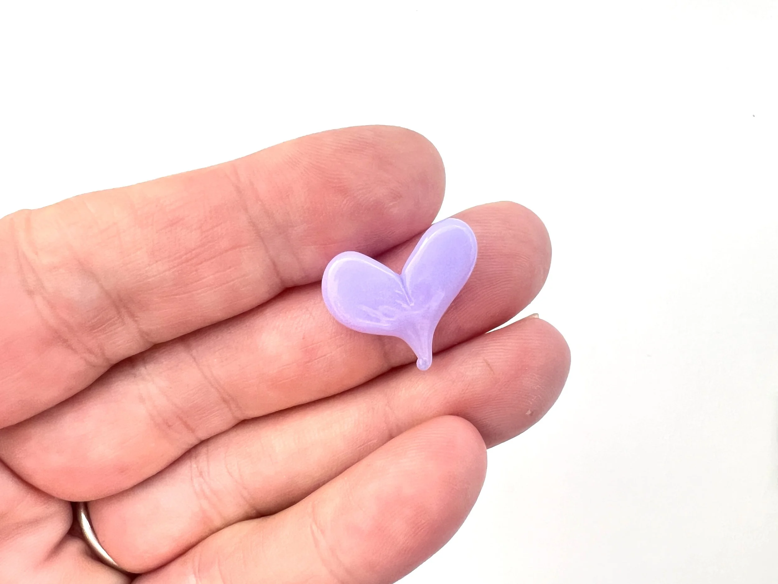 Neo Lavender in Hand.JPEG